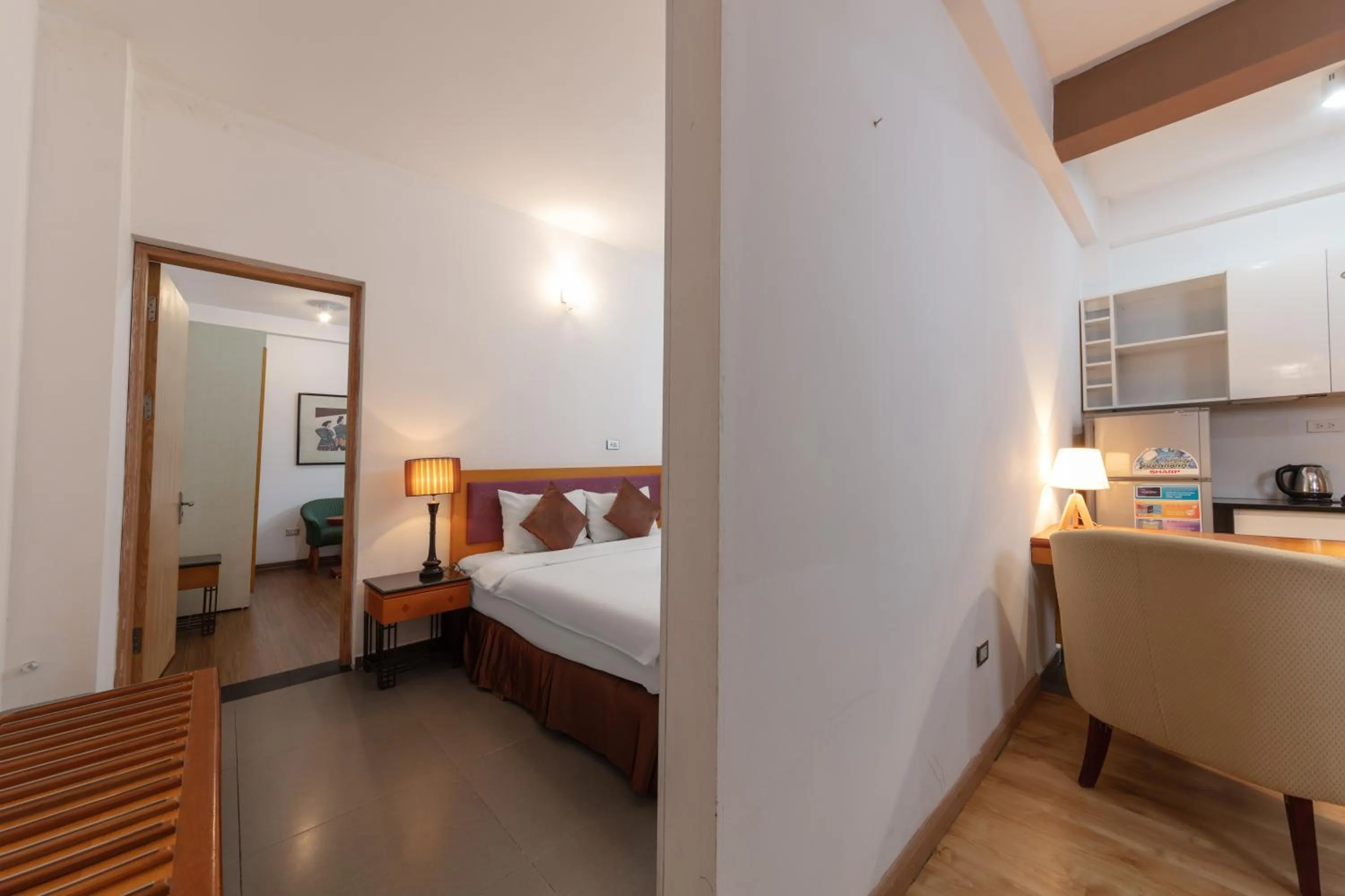 Bedroom, Bed in Golden Sunshine Villa Hotel and Travel