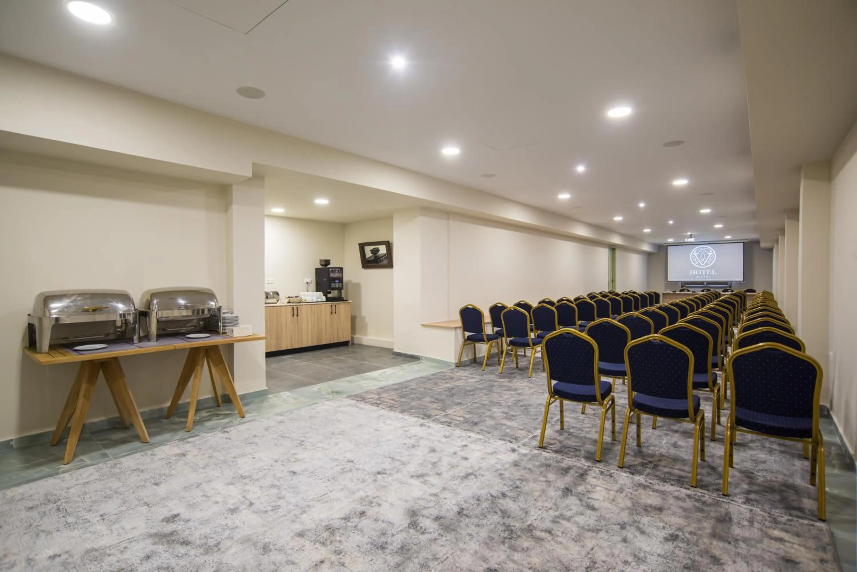 Coffee/tea facilities in V Hotel Delphi