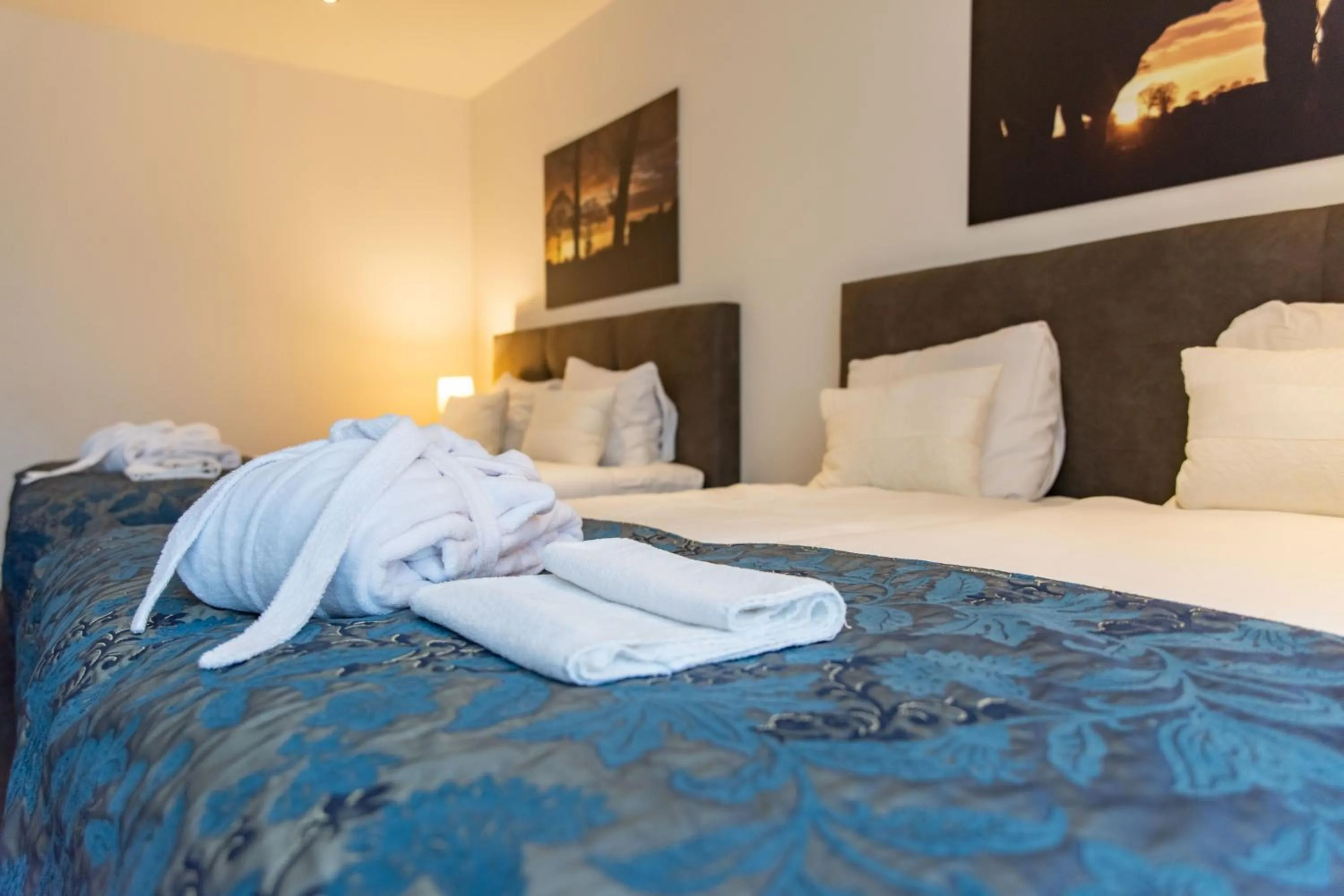 towels, Bed in De Zwaan Delden