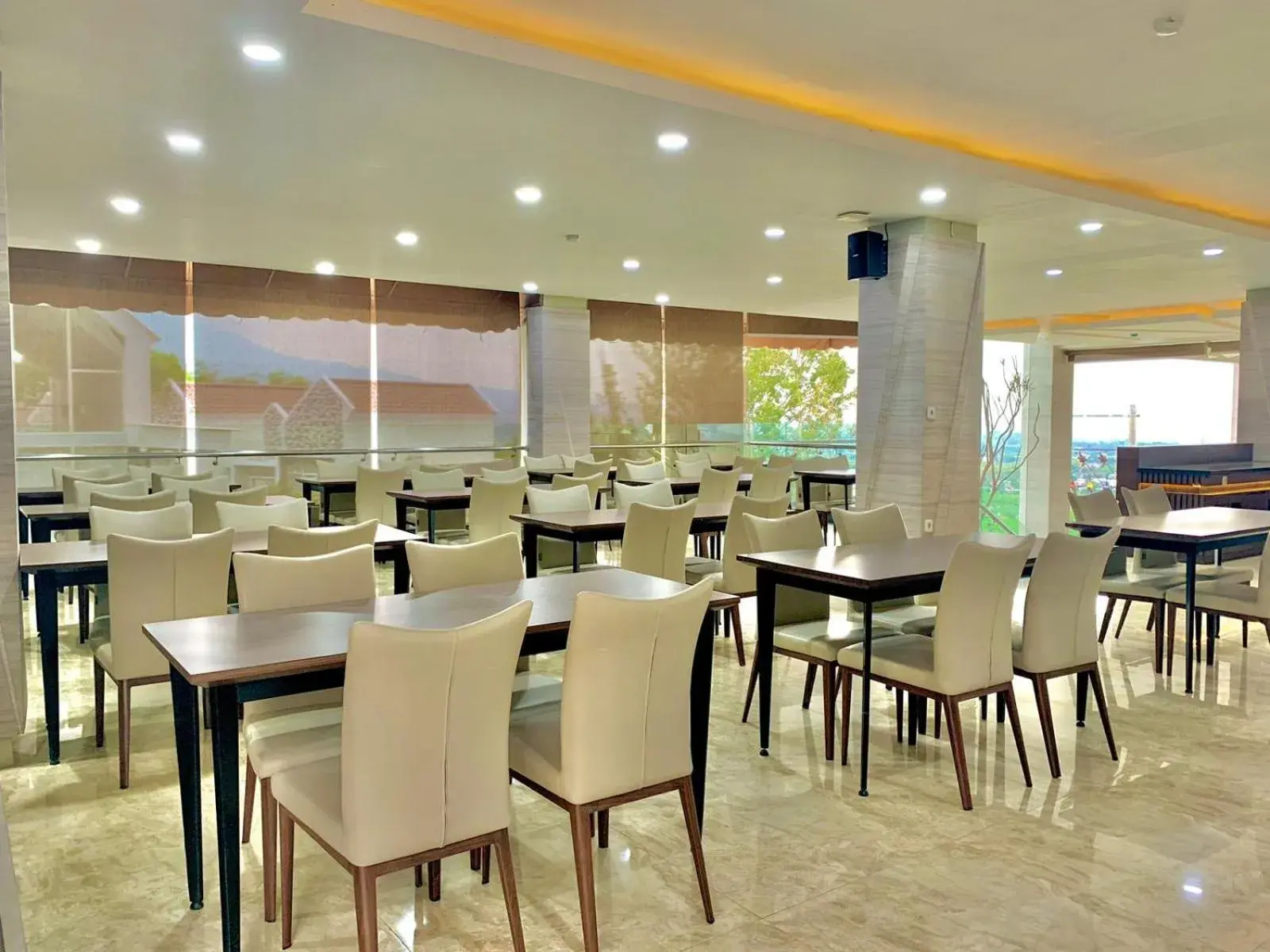 Breakfast in Sinergi Hotel & Villa Breakfast in Sinergi Hotel & Villa