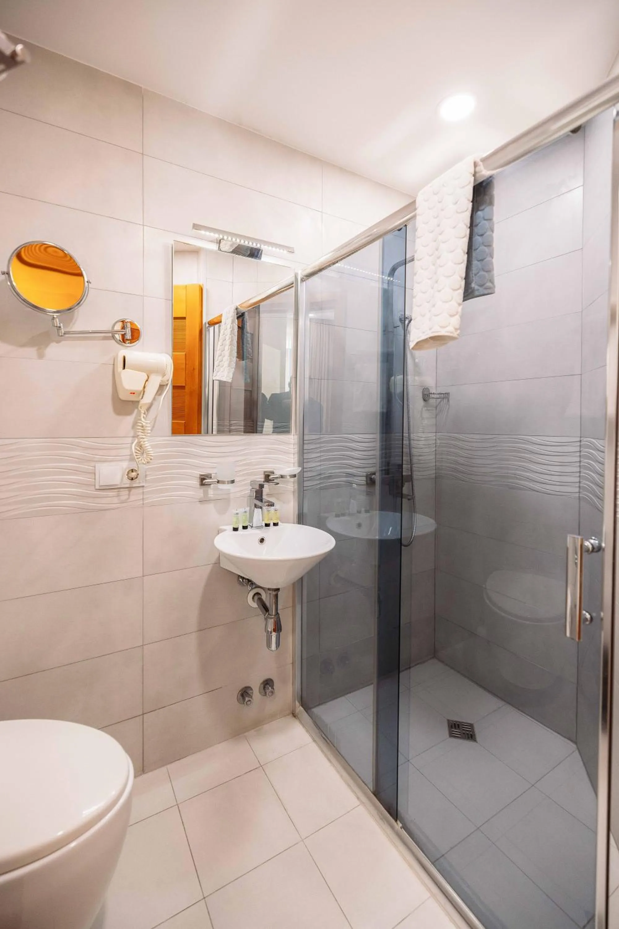 Atrium Boutique Hotel