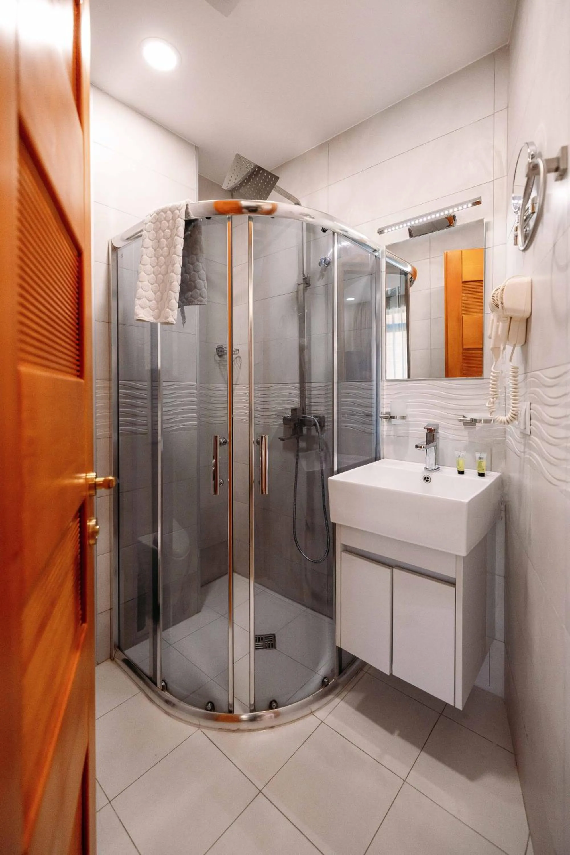 Atrium Boutique Hotel