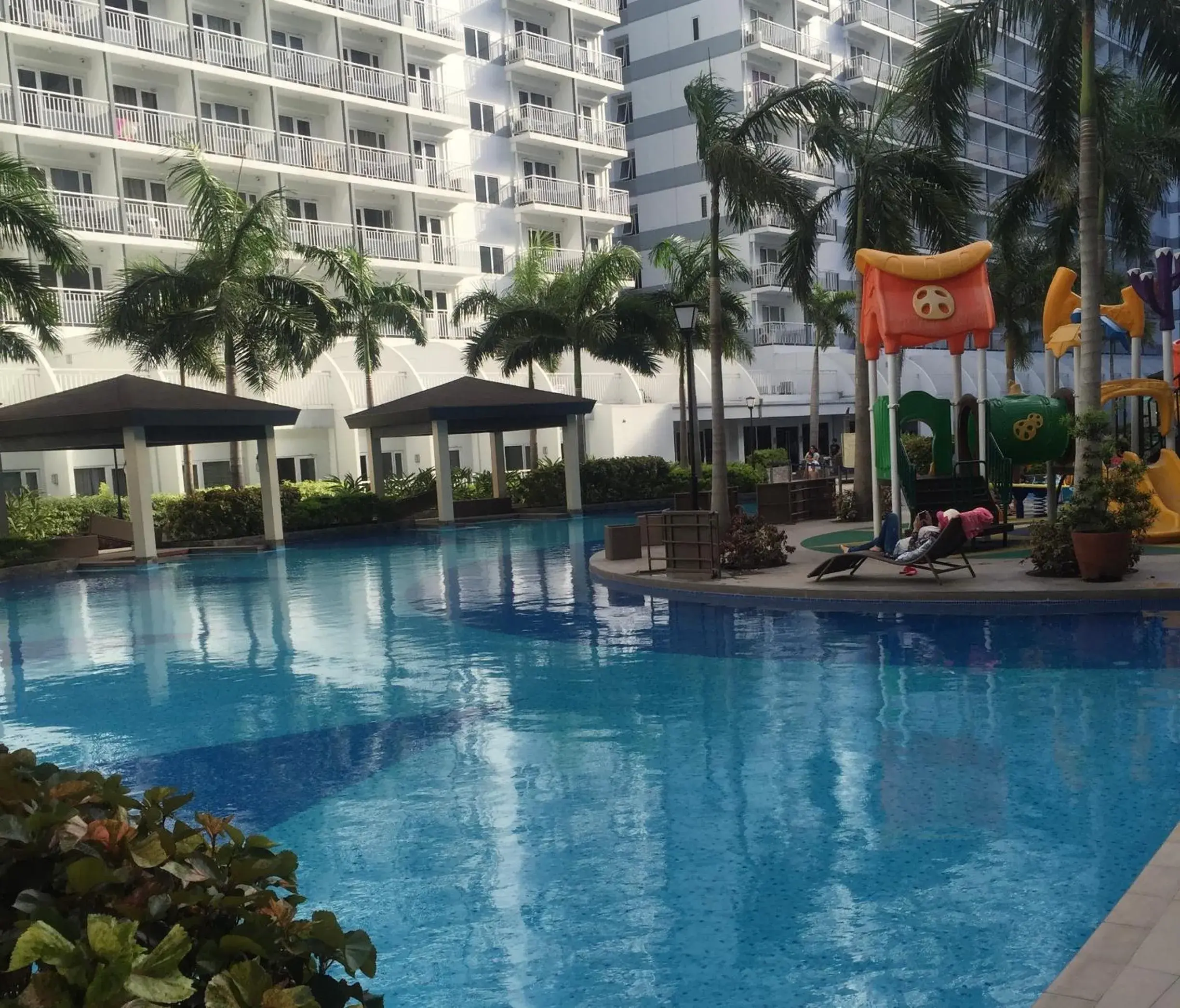 Apartment with Balcony in Shell Residences Mall of Asia Pasay Apartment with Balcony in Shell Residences Mall of Asia Pasay