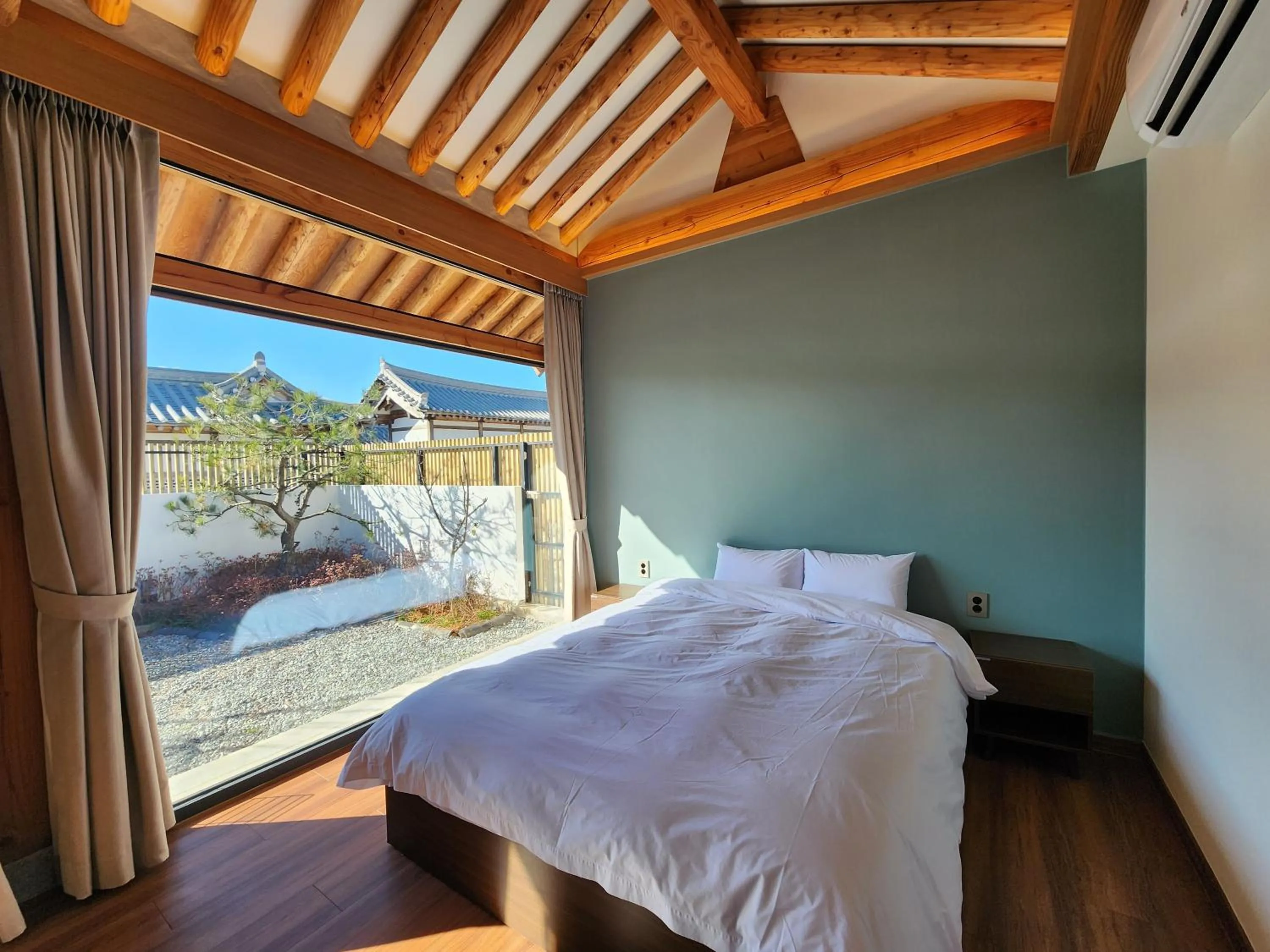 Bed in Hotelarrive Taean Tiann HanokBeachResort