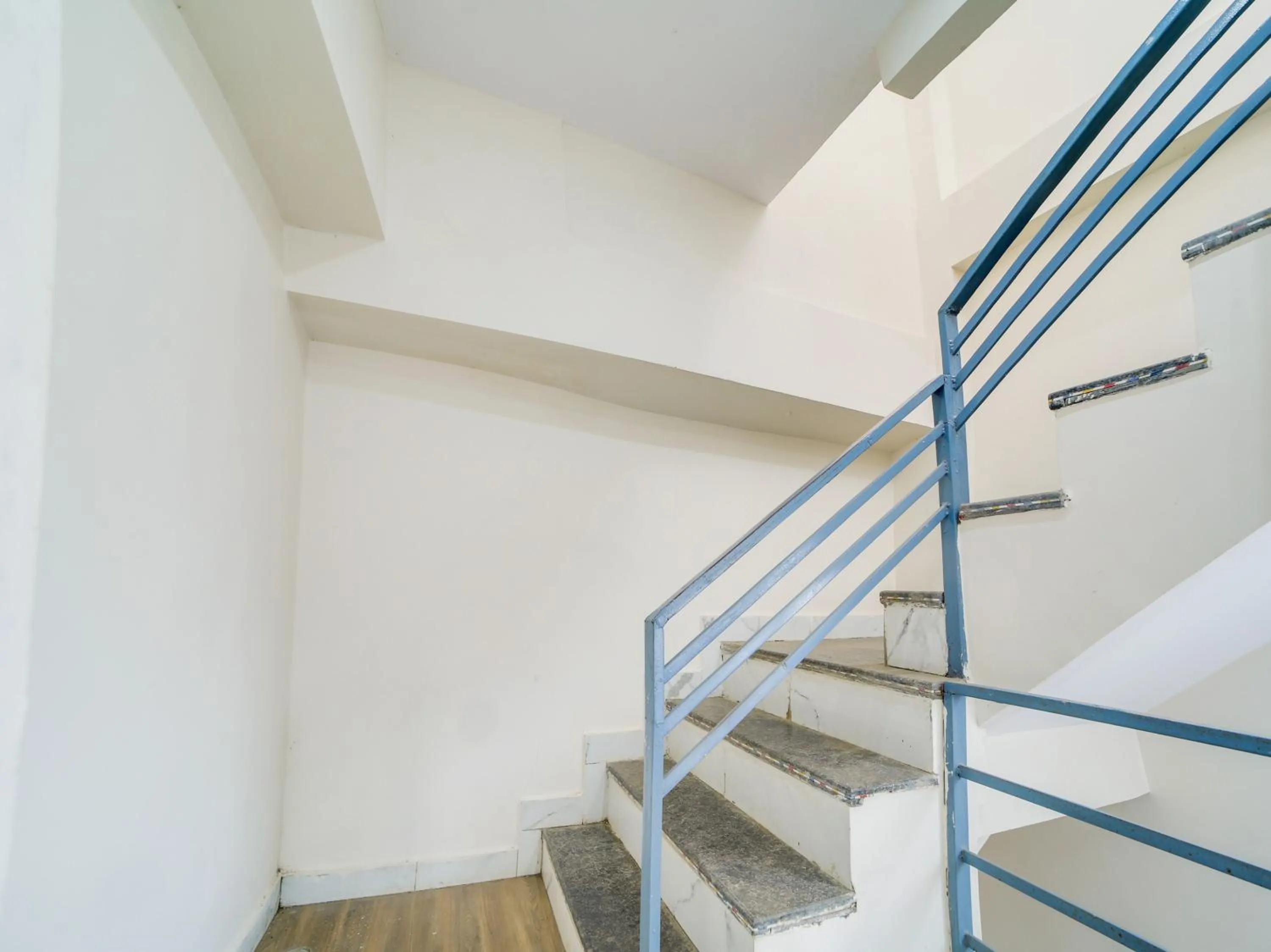 Hotel O by OYO Relax Inn