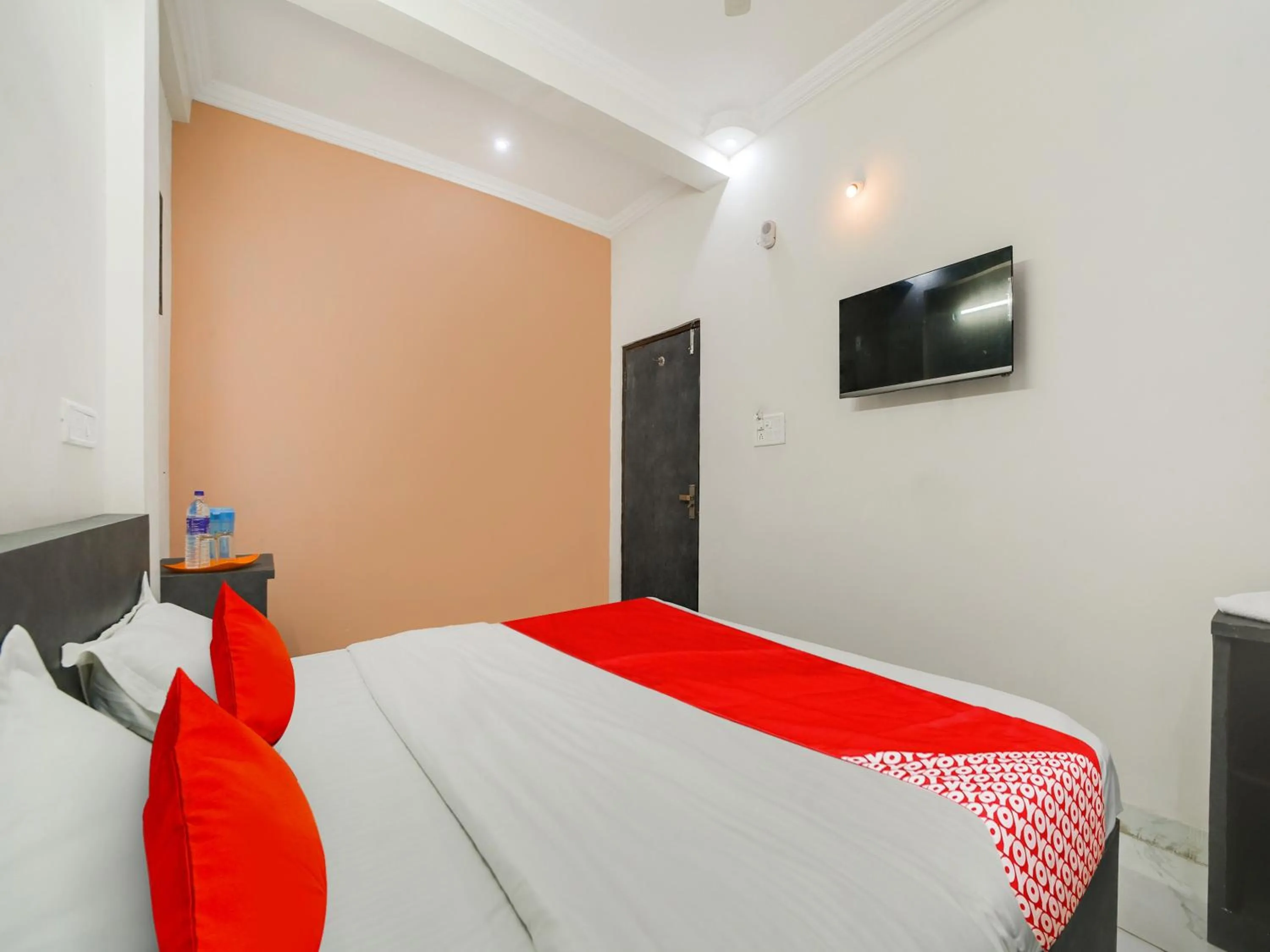 Lobby or reception in Hotel O by OYO Relax Inn