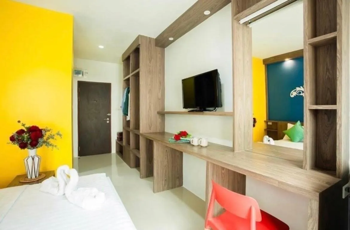 Communal lounge/ TV room, Bed in Anh Anh Homestay