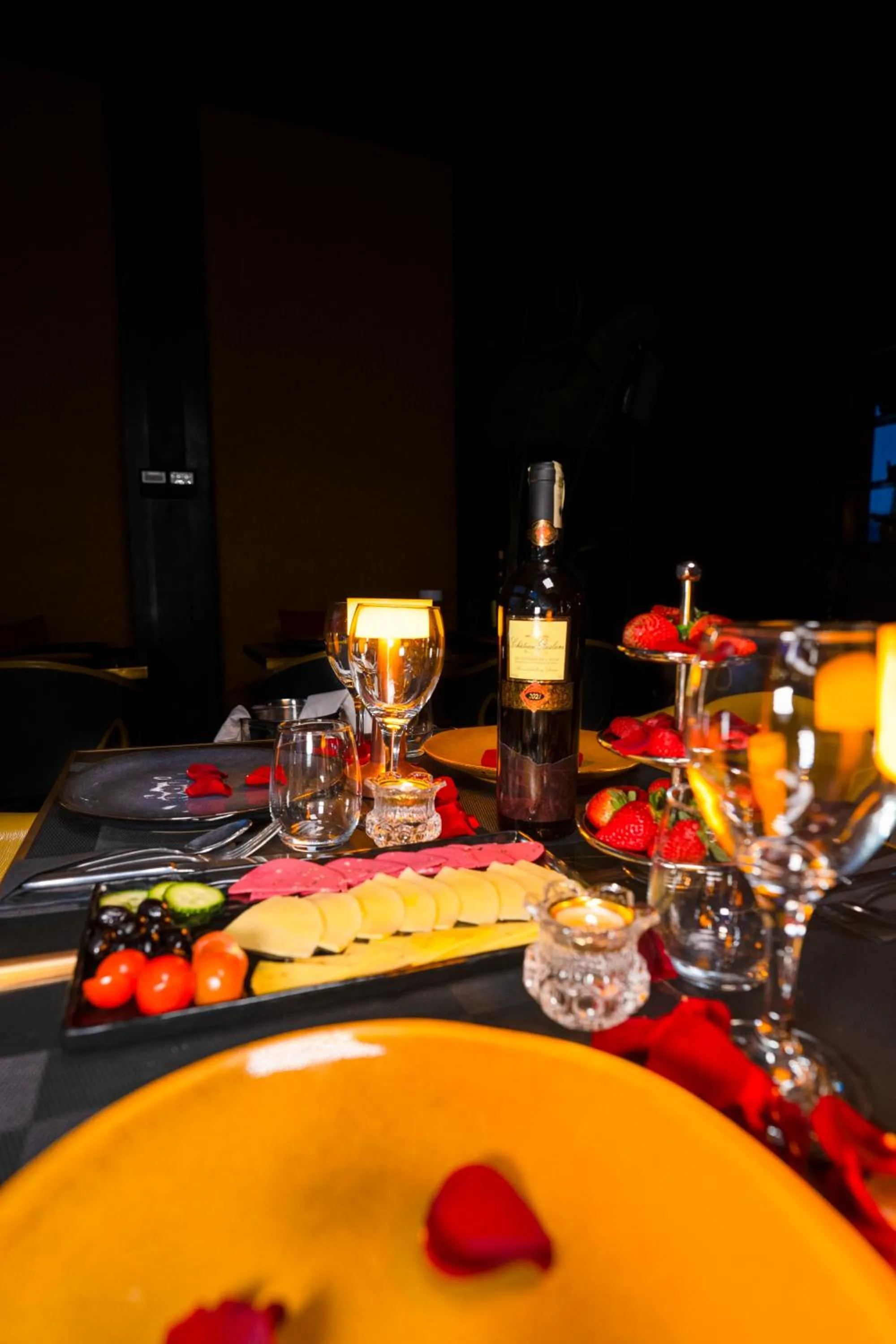 Food and drinks in Fourteen Hotel Ain Sebaa