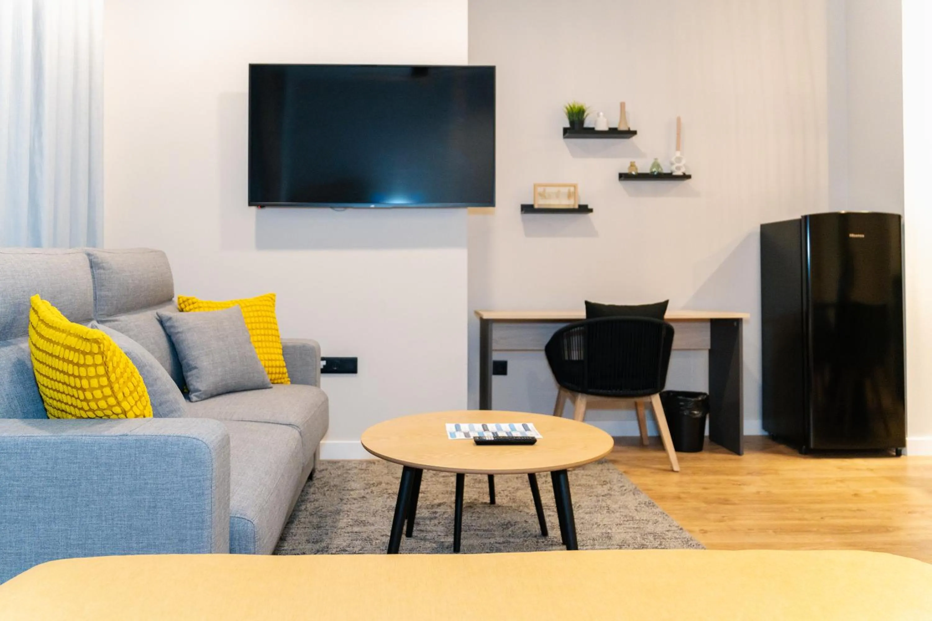 Communal lounge/ TV room in Dorm4You Arena 2