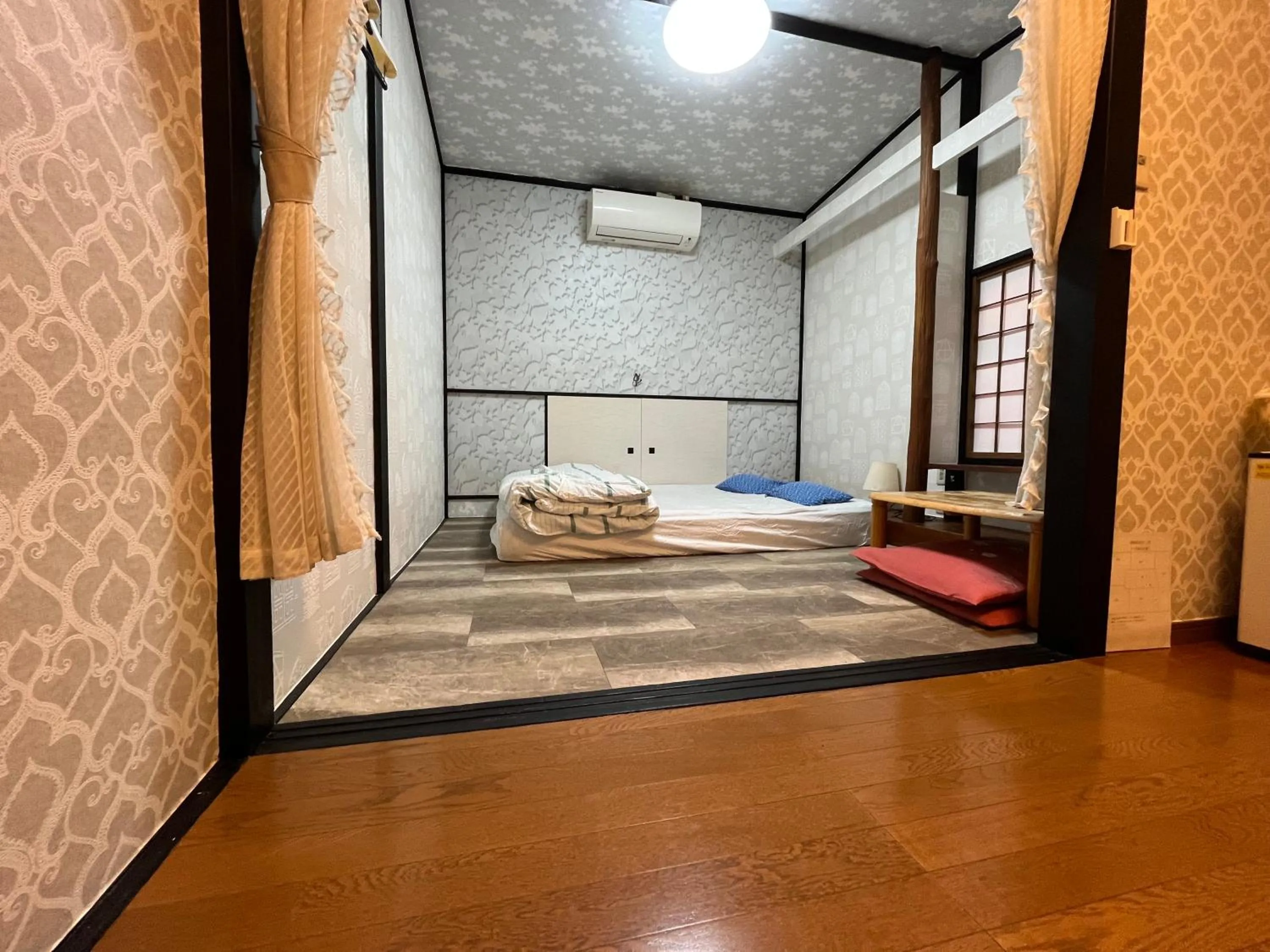 Standard Double Room with Fan in Lucky Hotel