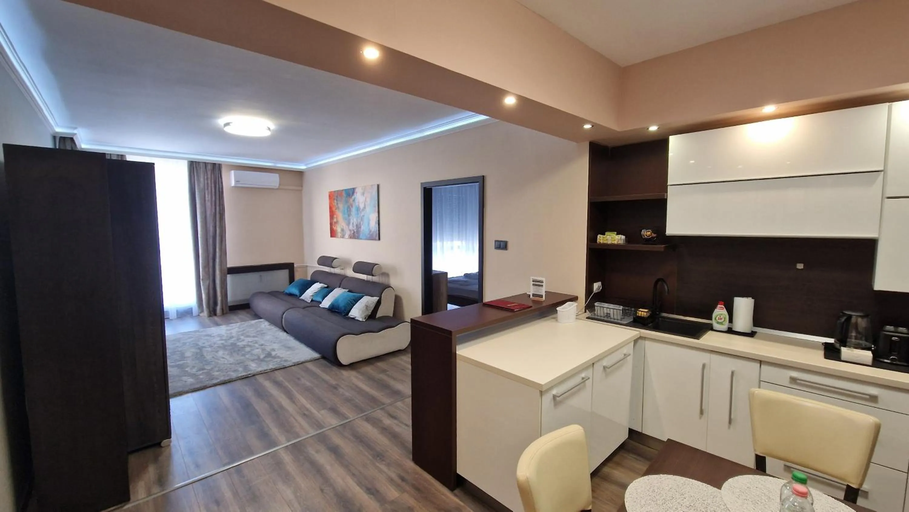 Bed in Queen Elizabeth Apartment