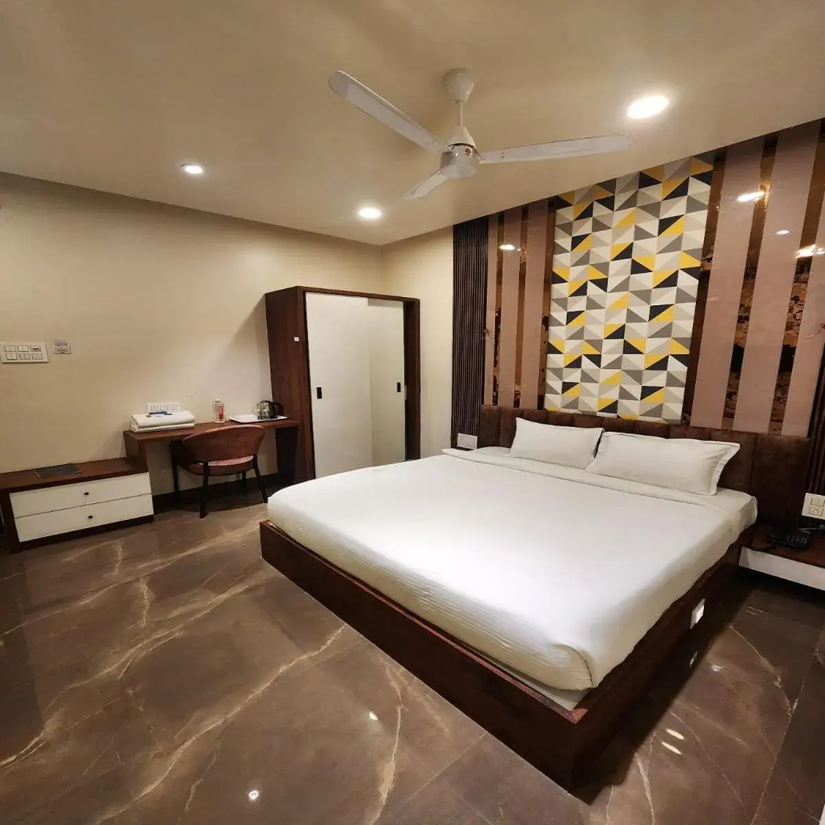 Bed in Hotel The Mint Nanded Bed in Hotel The Mint Nanded