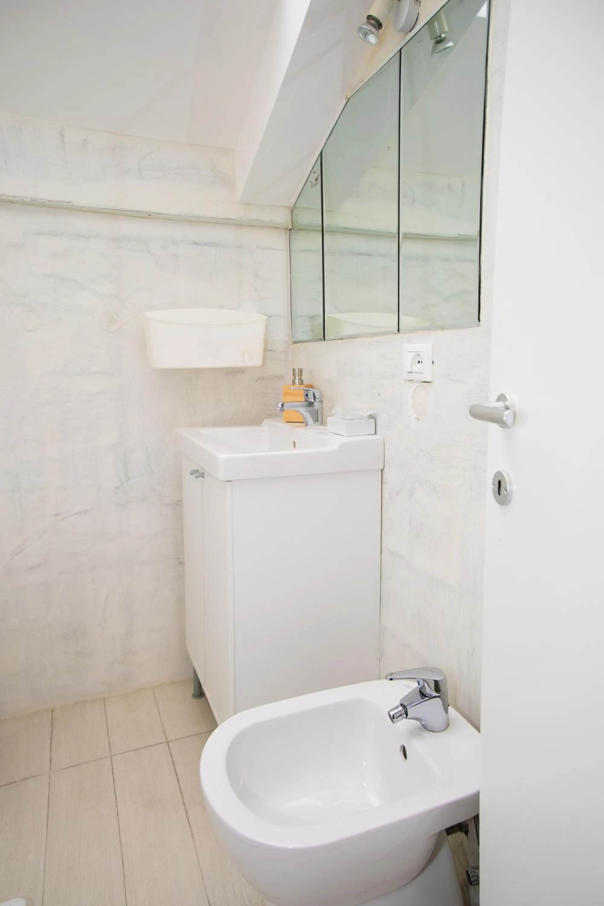 Toilet in Hosting Dreams Attics - Duomo