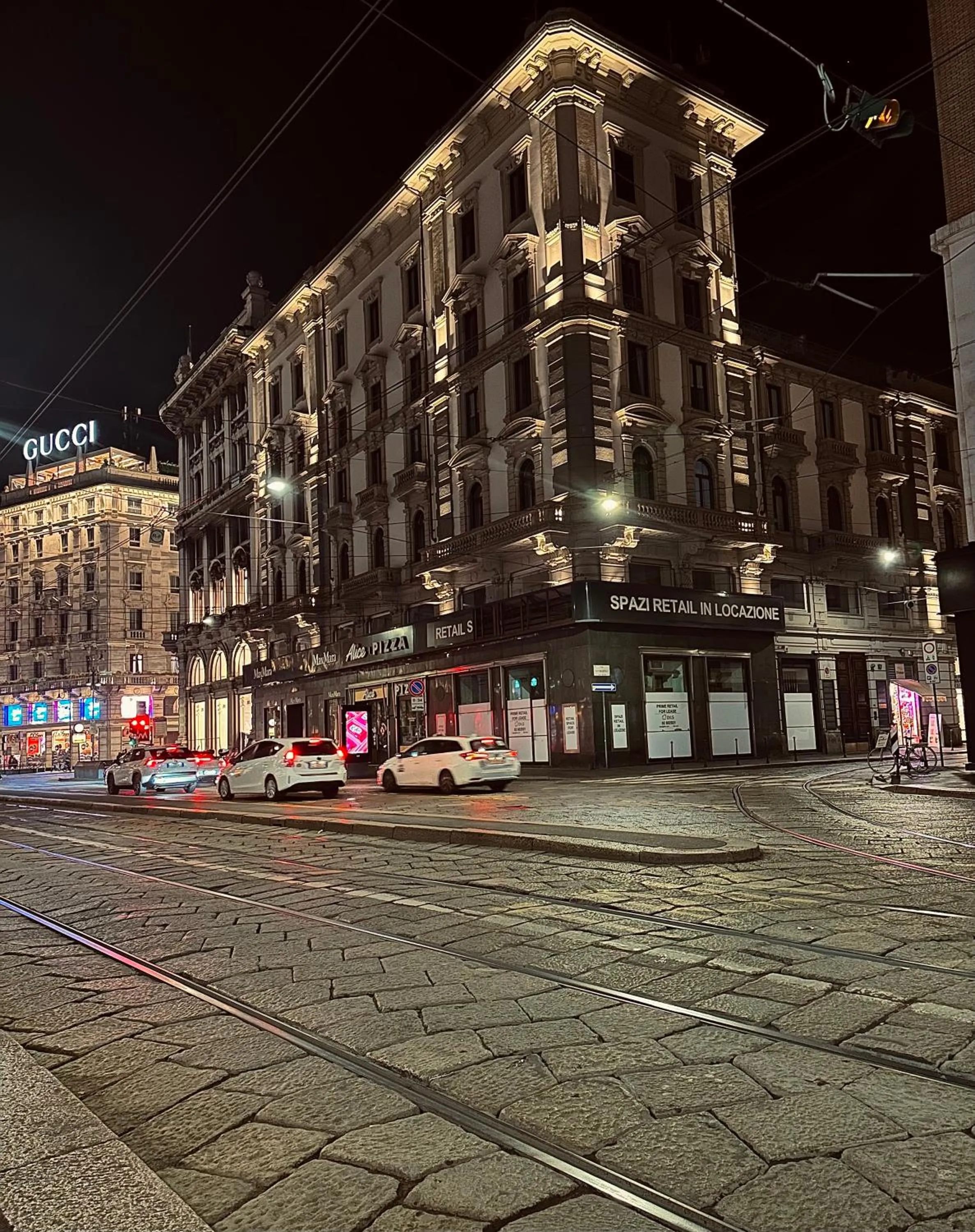 Facade/entrance in Hosting Dreams Attics - Duomo