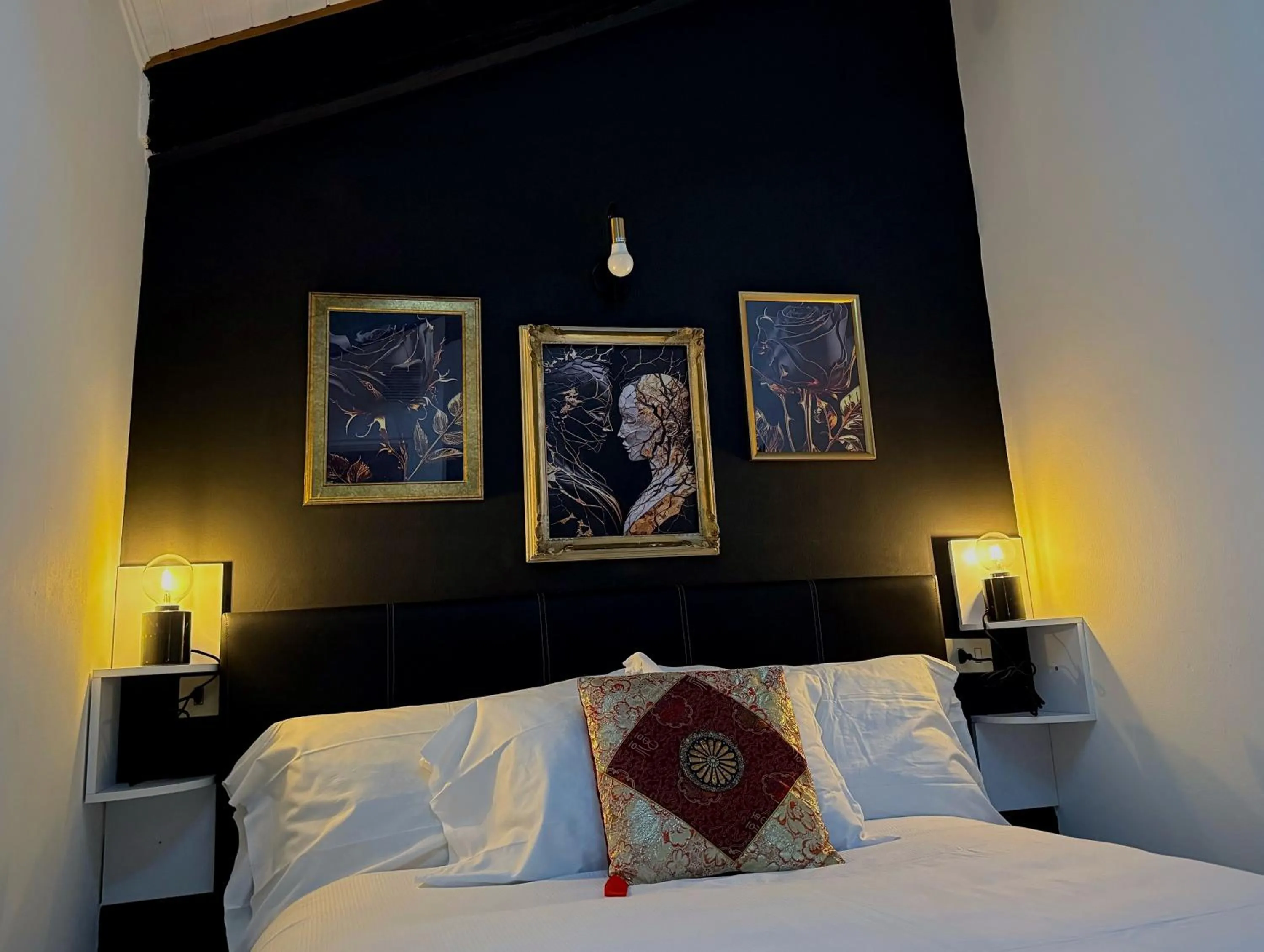 Bed in Hosting Dreams Attics - Duomo