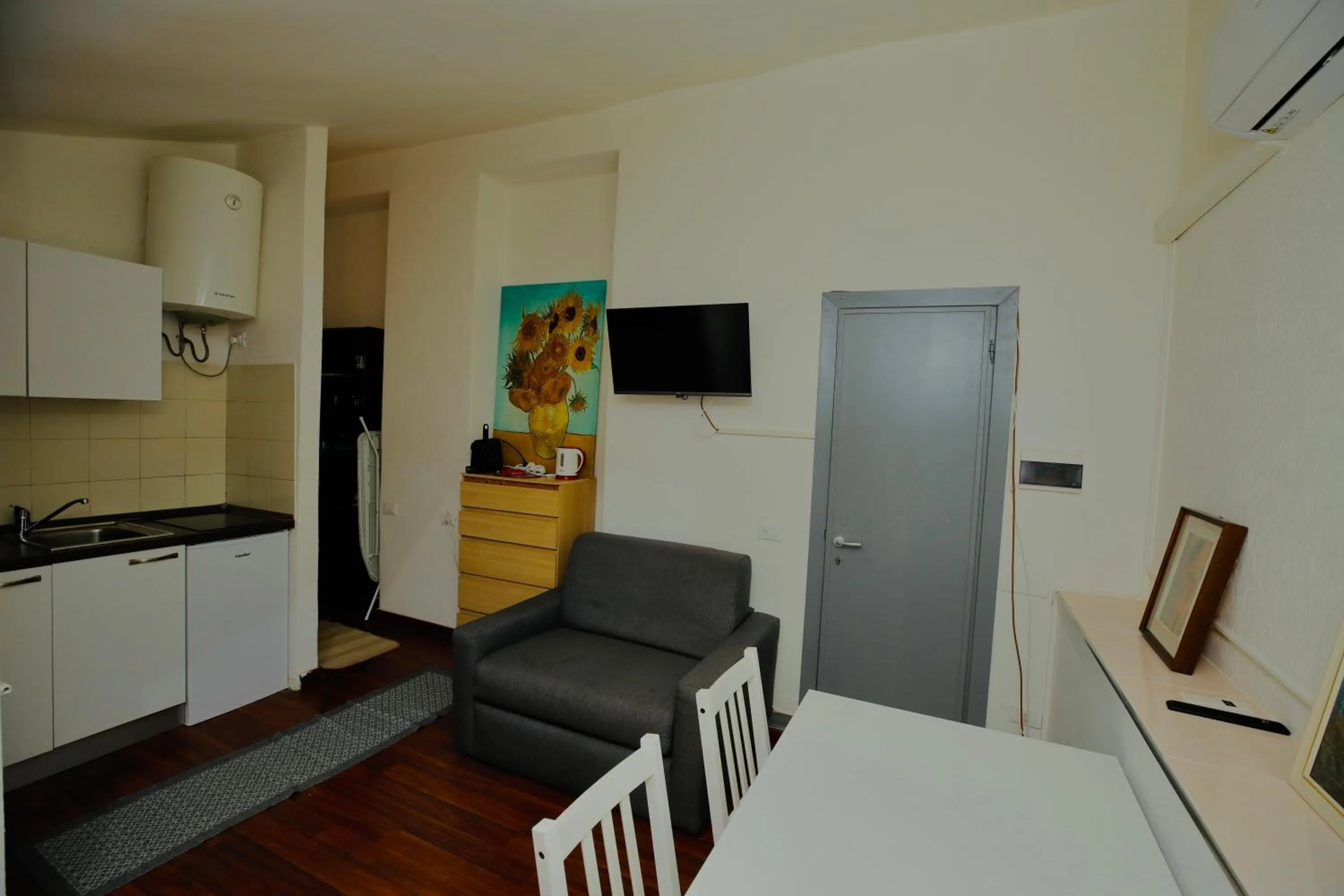 TV and multimedia in Hosting Dreams Attics - Duomo