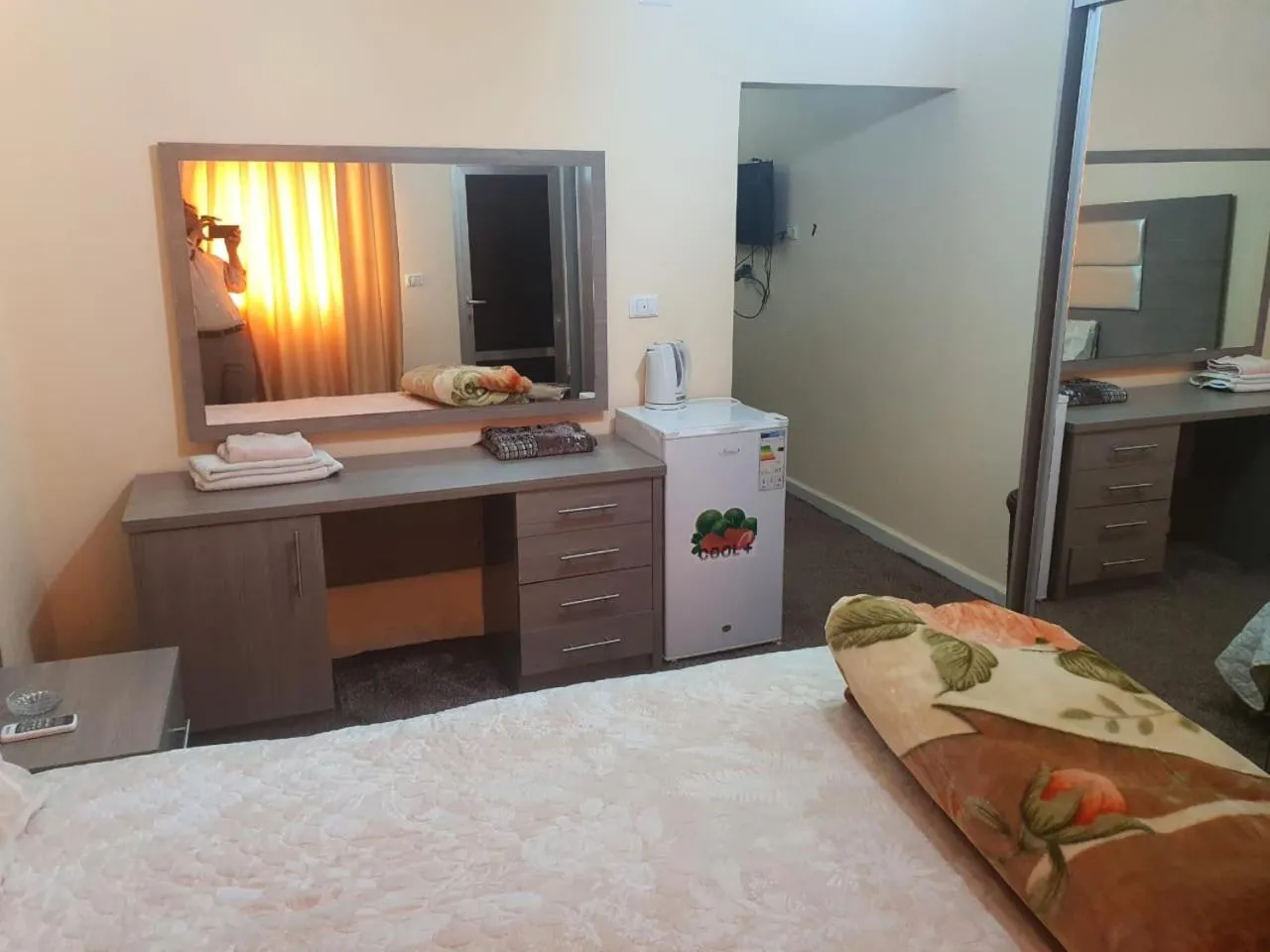 Bed in Alfares Hotel