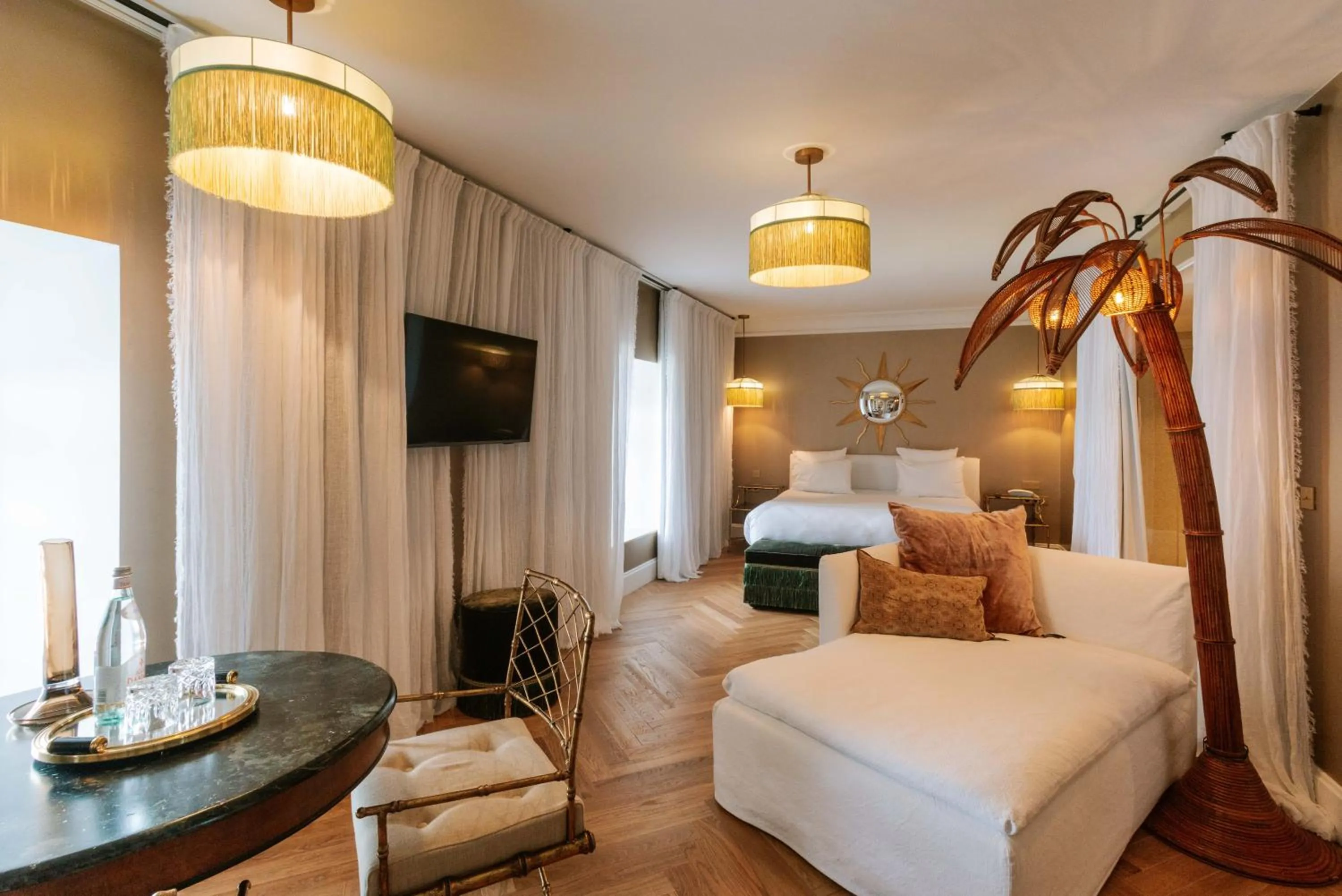 Bed in Château de Théoule