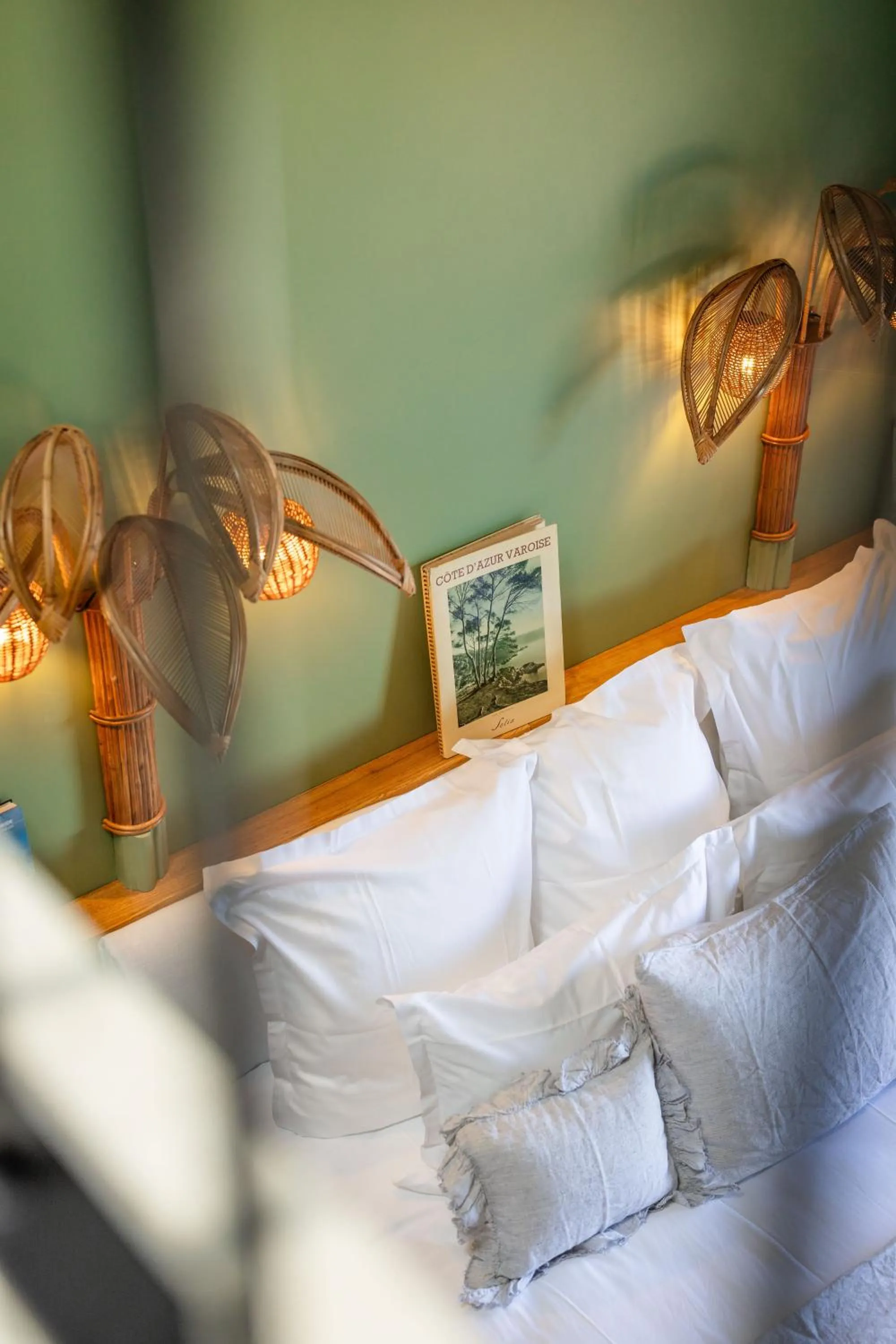 Bed in Château de Théoule