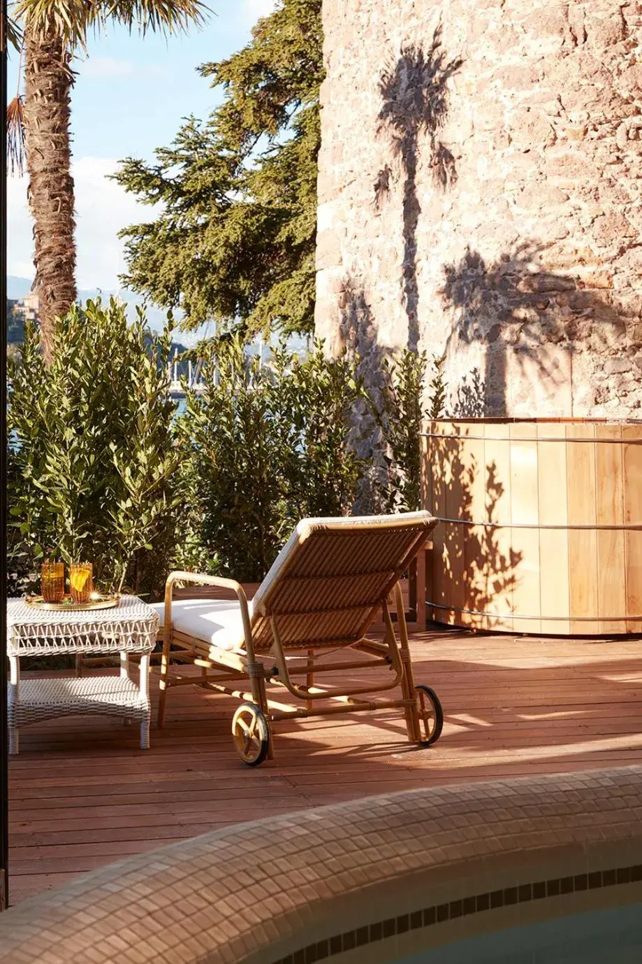 Property building in Château de Théoule Property building in Château de Théoule