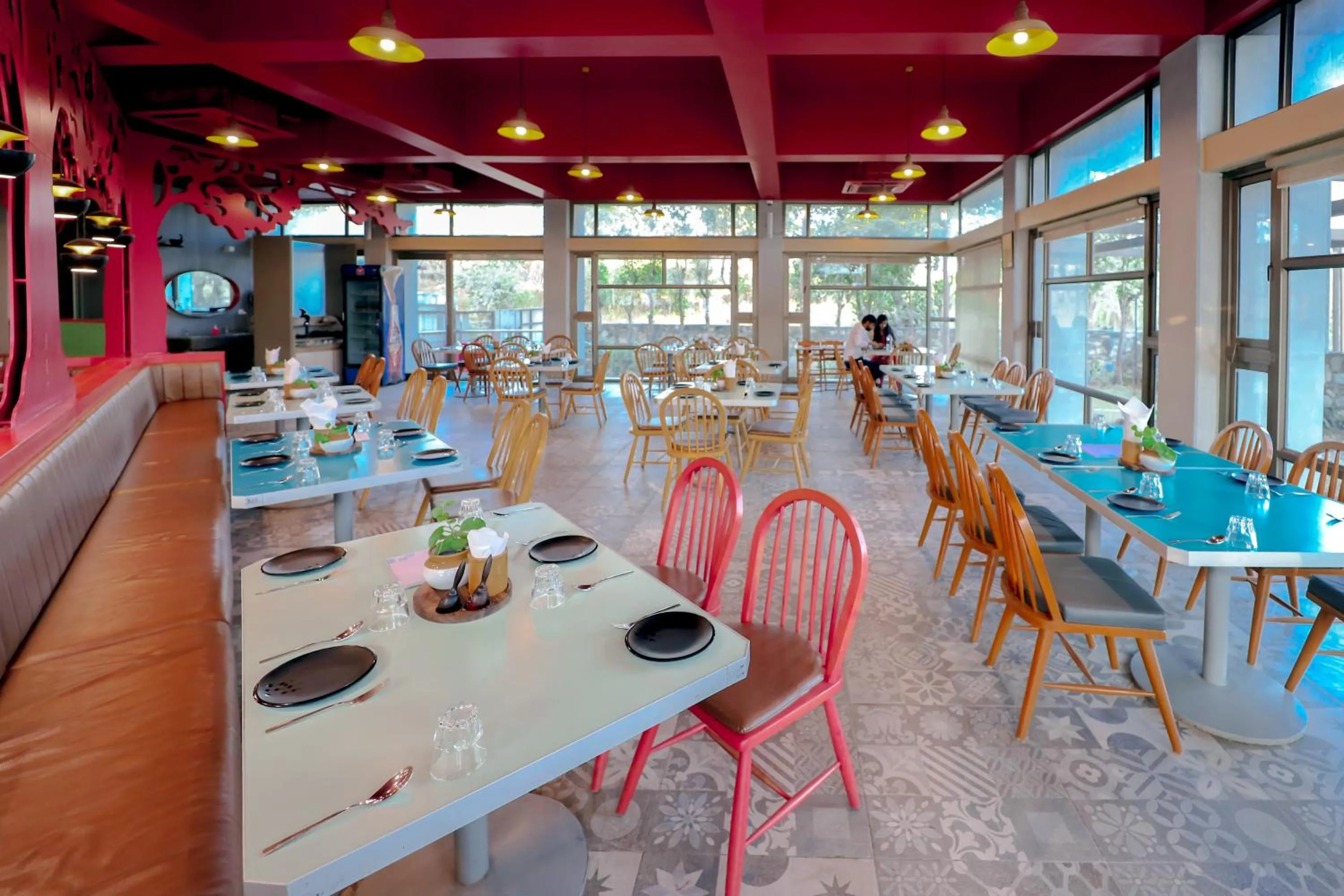 Restaurant/places to eat in Pride Resort Ambaji