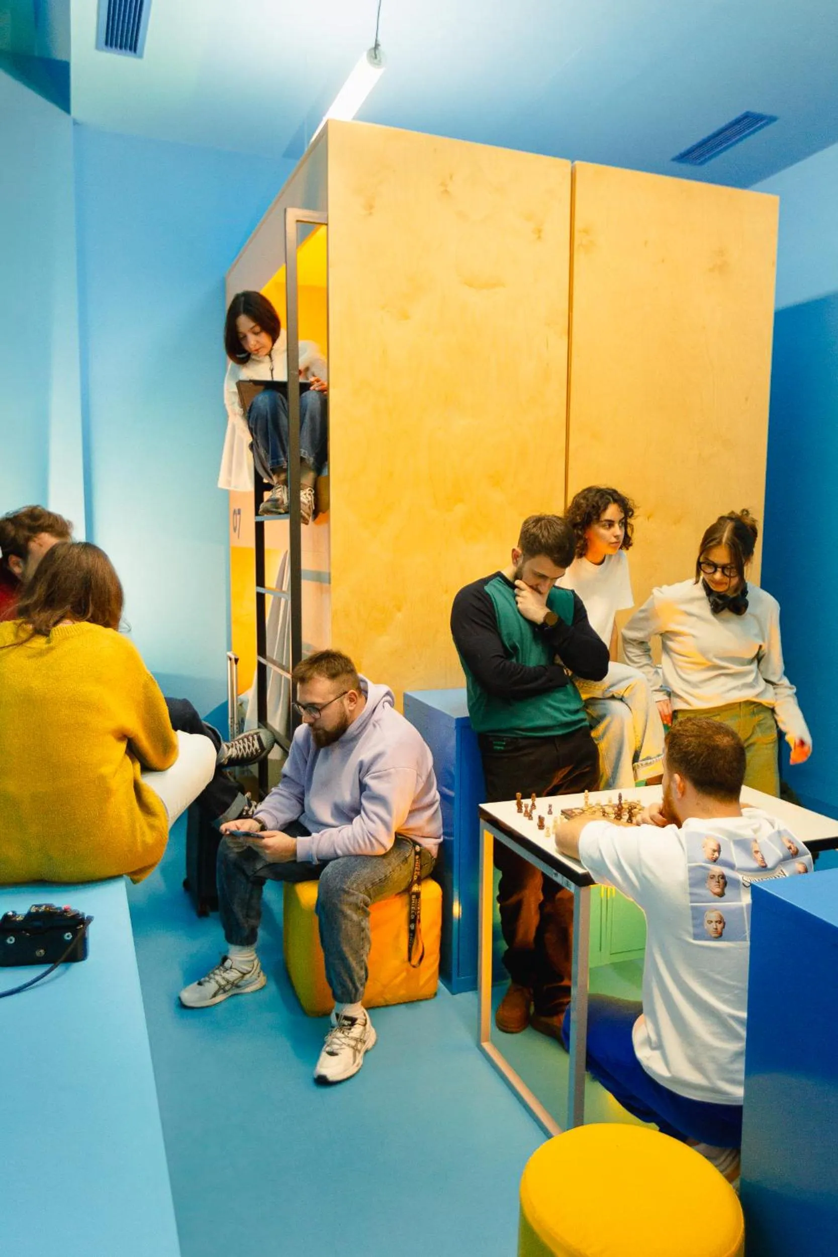 People in 11+1 by TUMO