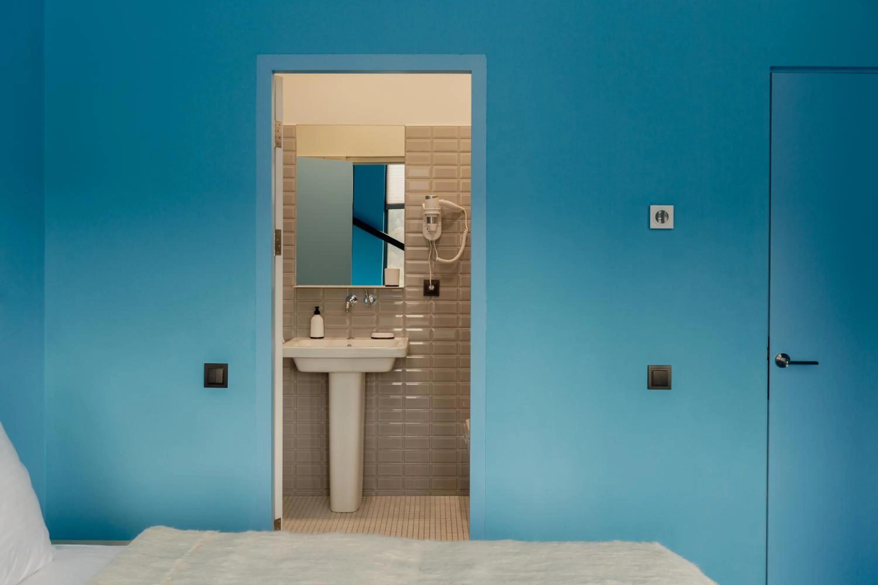 Toilet, Bed in 11+1 by TUMO