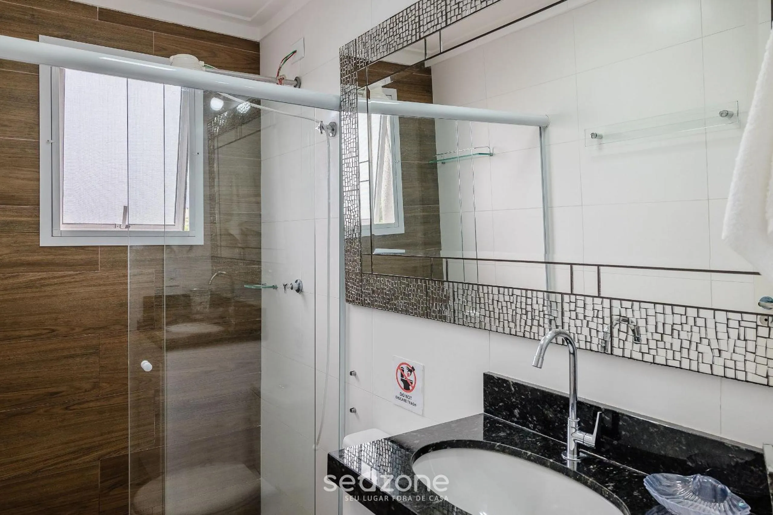 Toilet in RJI - Apartamentos próximos da praia de Itaguá