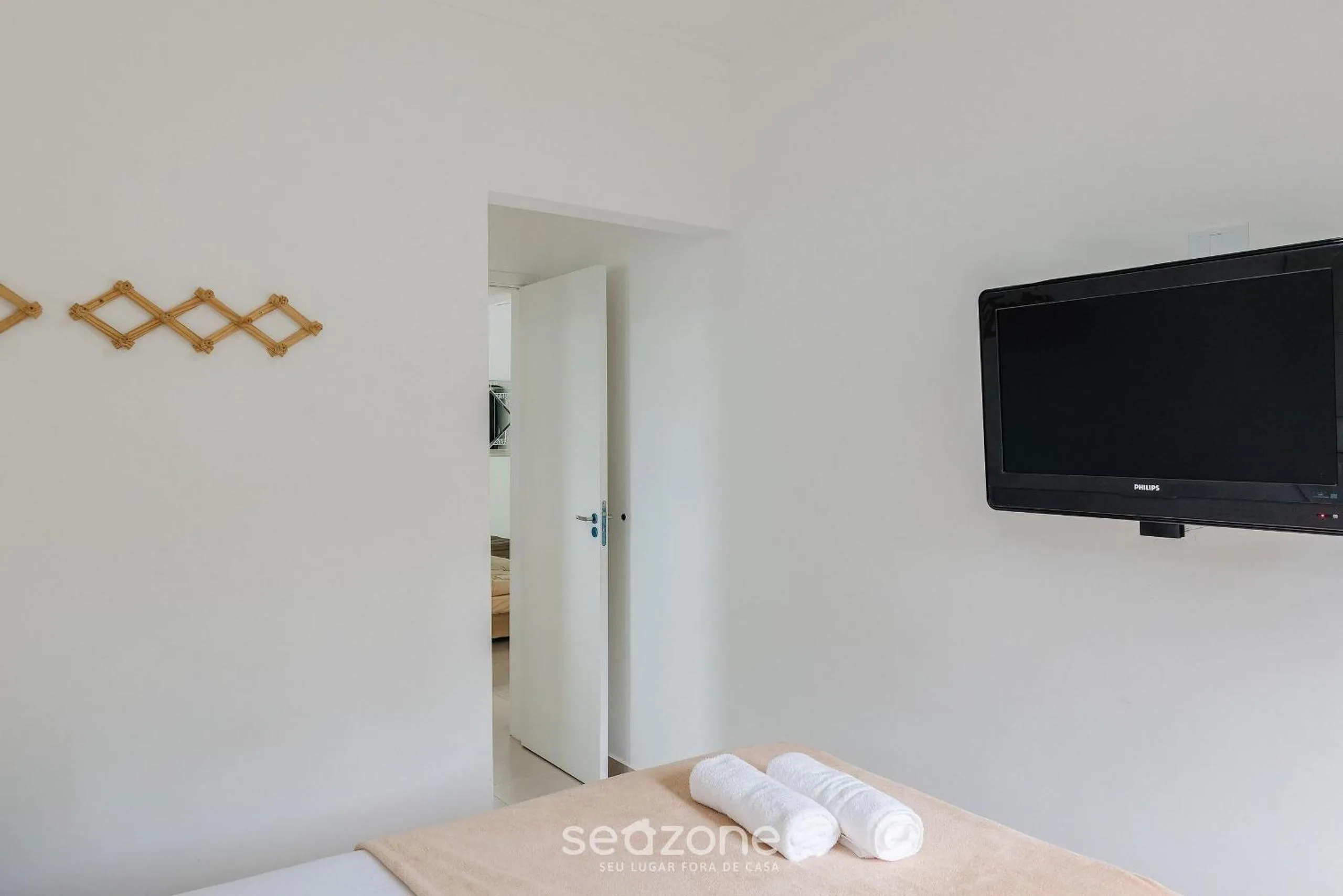 Bedroom, Bed in RJI - Apartamentos próximos da praia de Itaguá