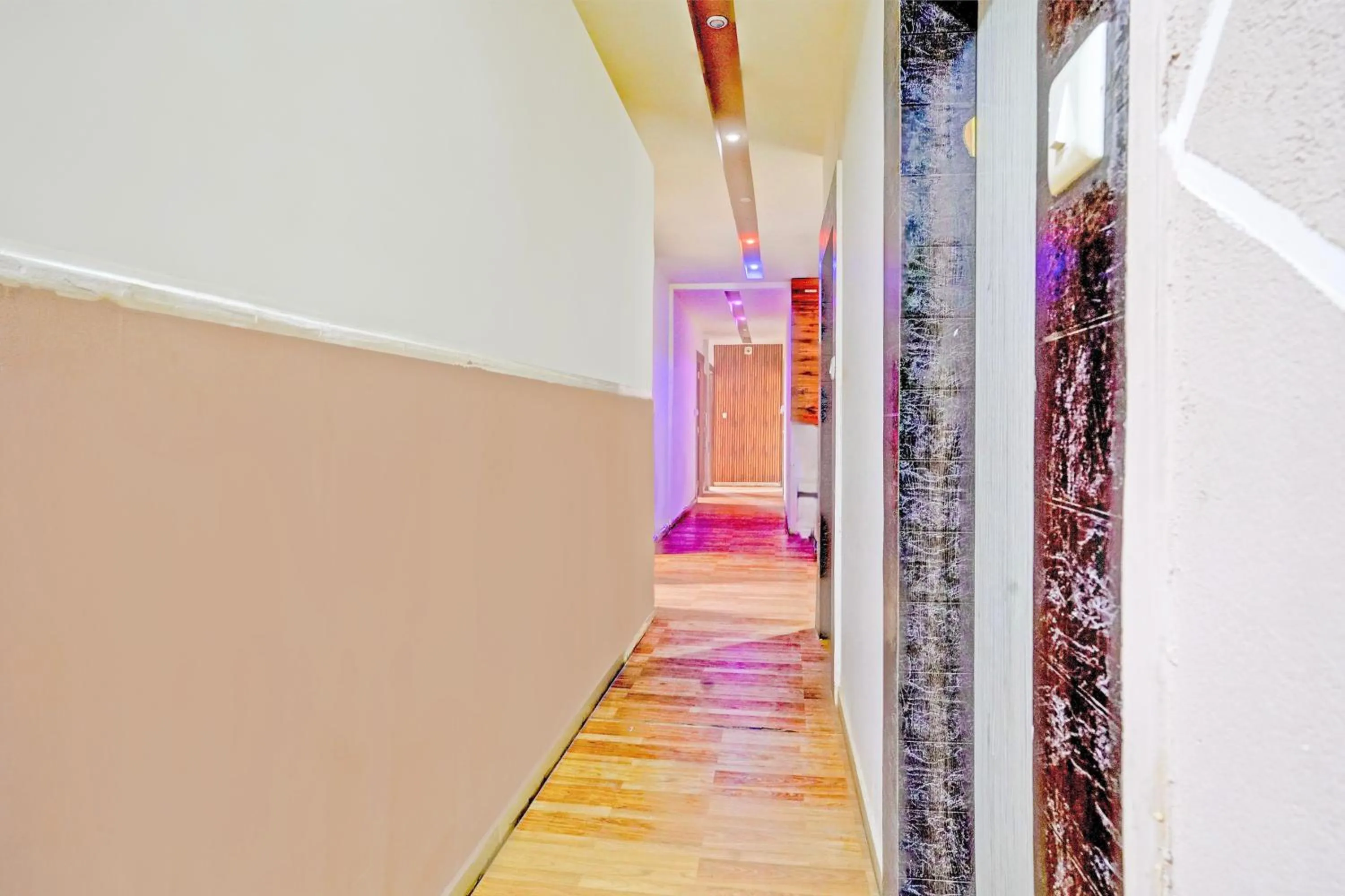 Lobby or reception in Hotel O by OYO Angel Park