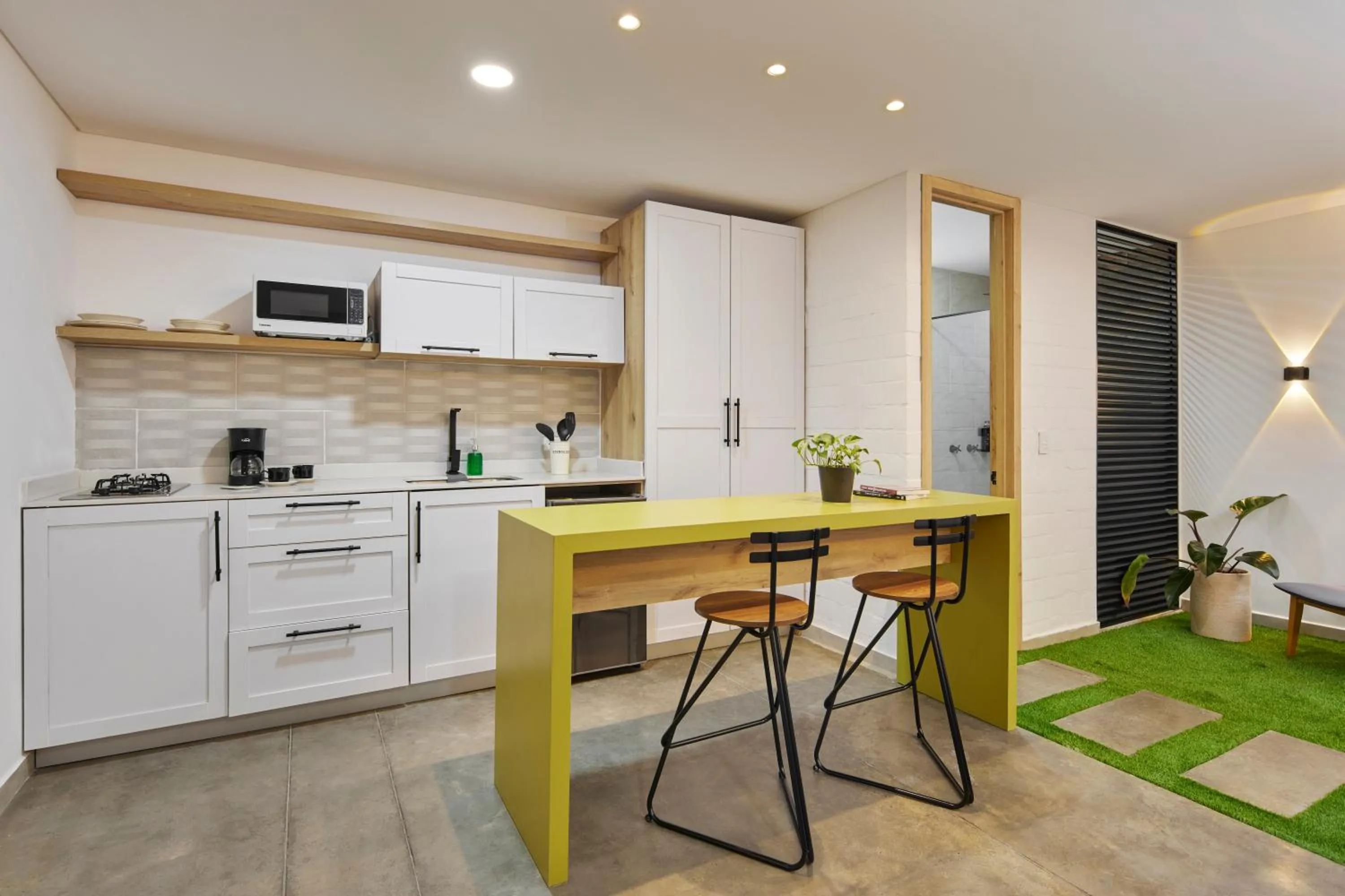 Coffee/tea facilities in Altio Hotel