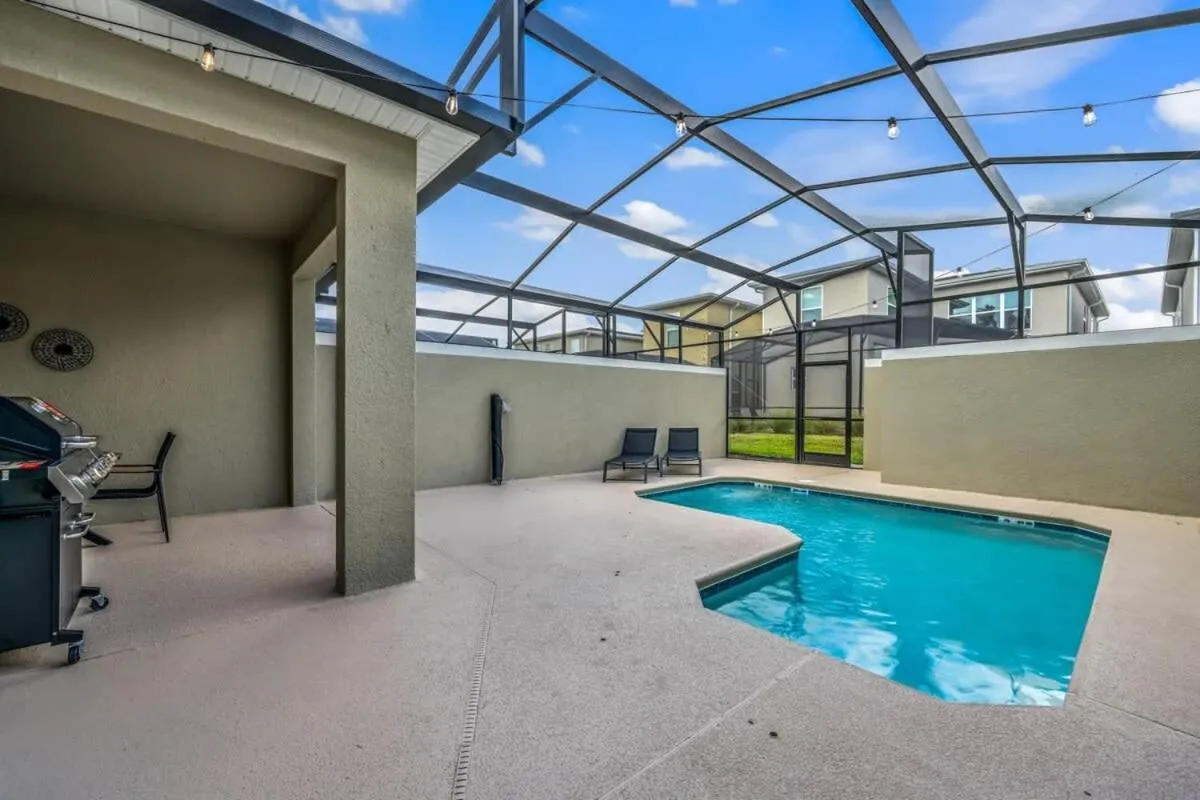 Ultimate Luxury Home-Private Pool Themed Bedroom