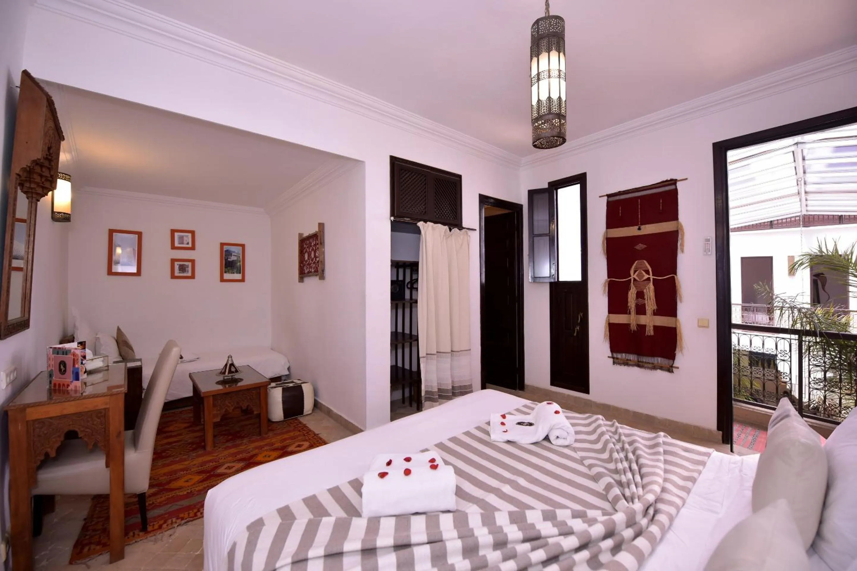 Bedroom, Bed in RIAD KALE POLIS