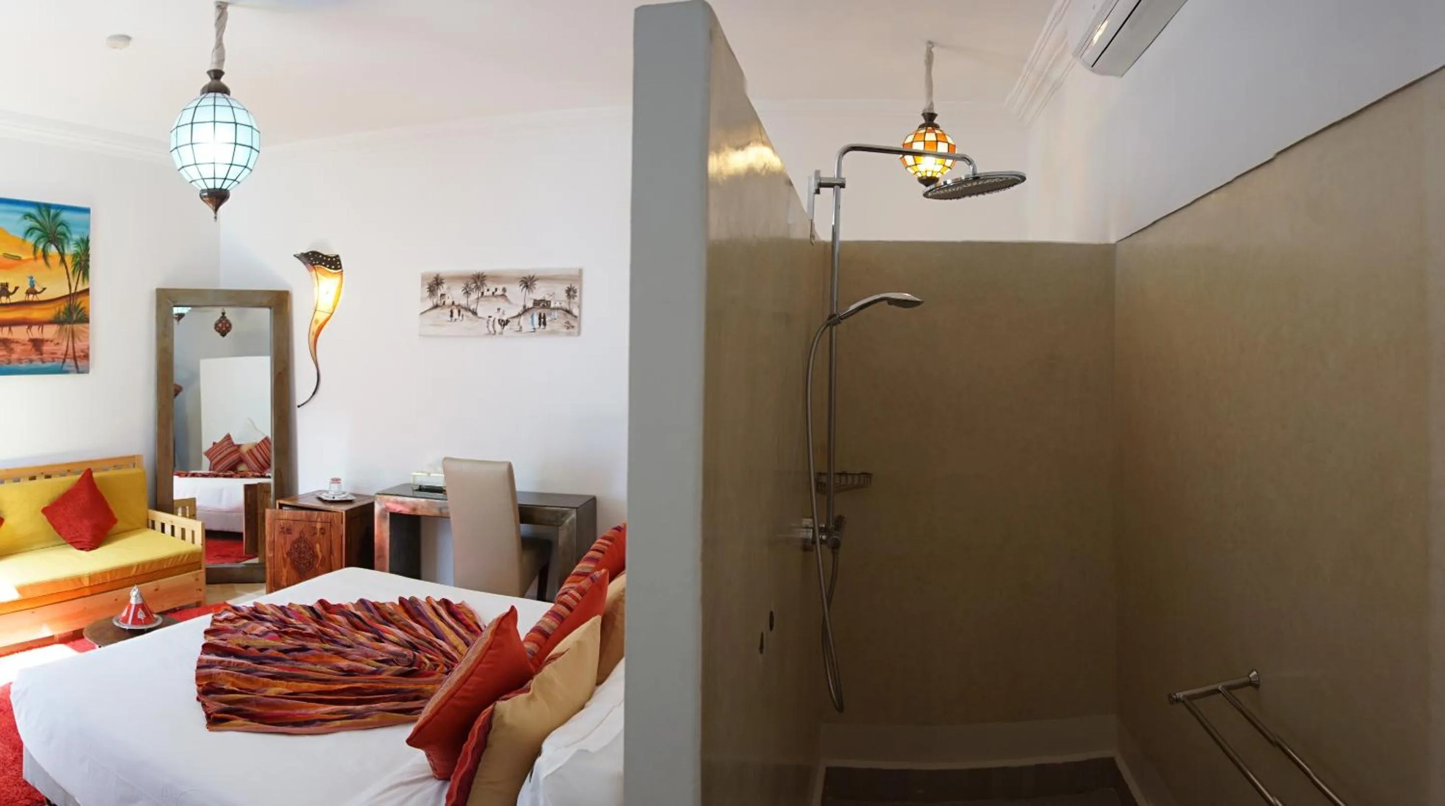 Bedroom, Bed in RIAD KALE POLIS