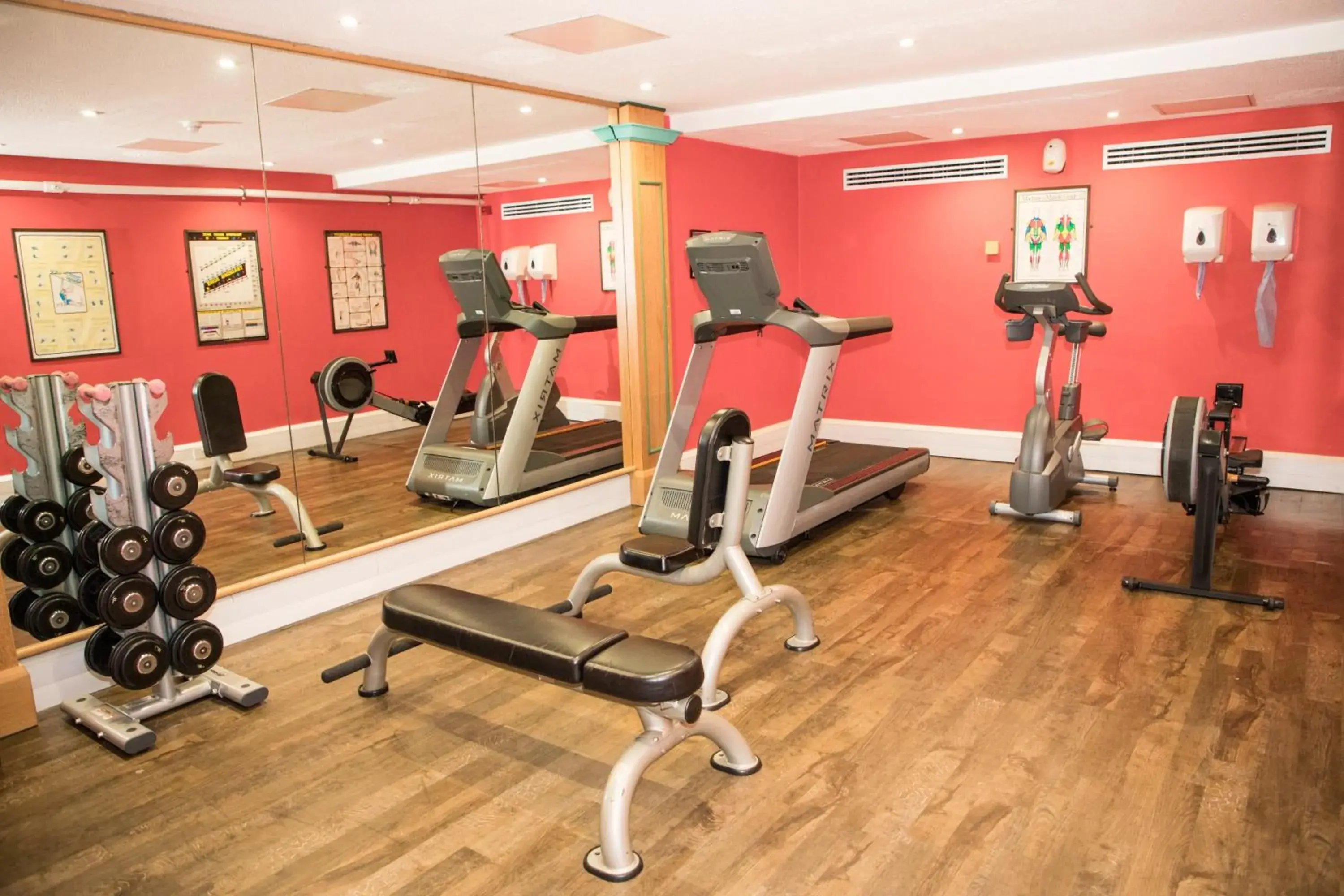 Fitness centre/facilities in Holiday Inn Slough Windsor by IHG Fitness centre/facilities in Holiday Inn Slough Windsor by IHG