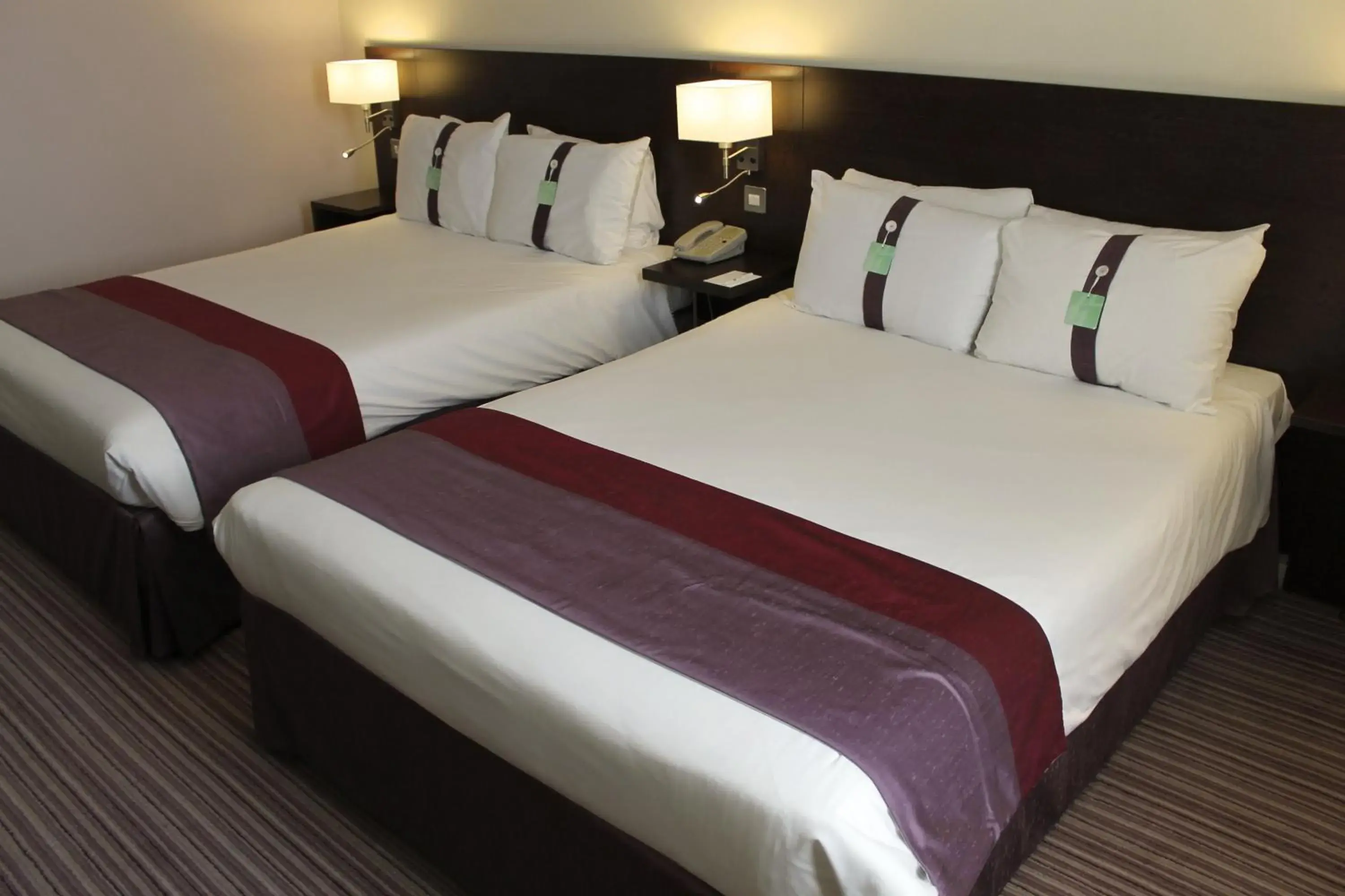 Photo of the whole room, Bed in Holiday Inn Slough Windsor by IHG Photo of the whole room, Bed in Holiday Inn Slough Windsor by IHG