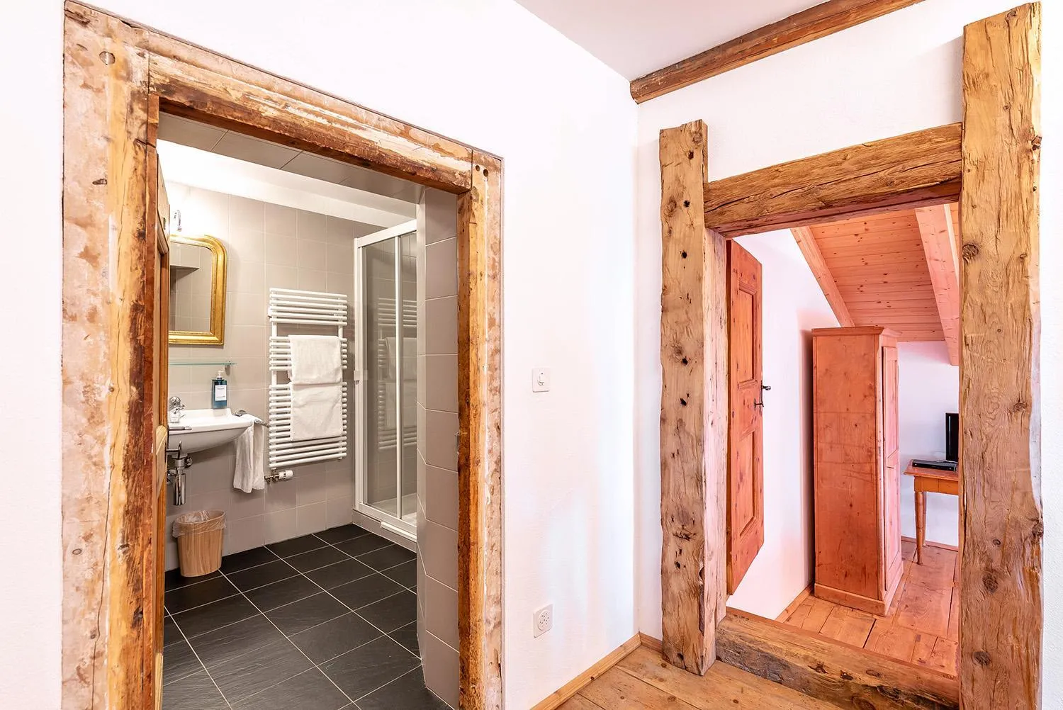 Superior Family Room in Weisses Kreuz - Crusch Alva