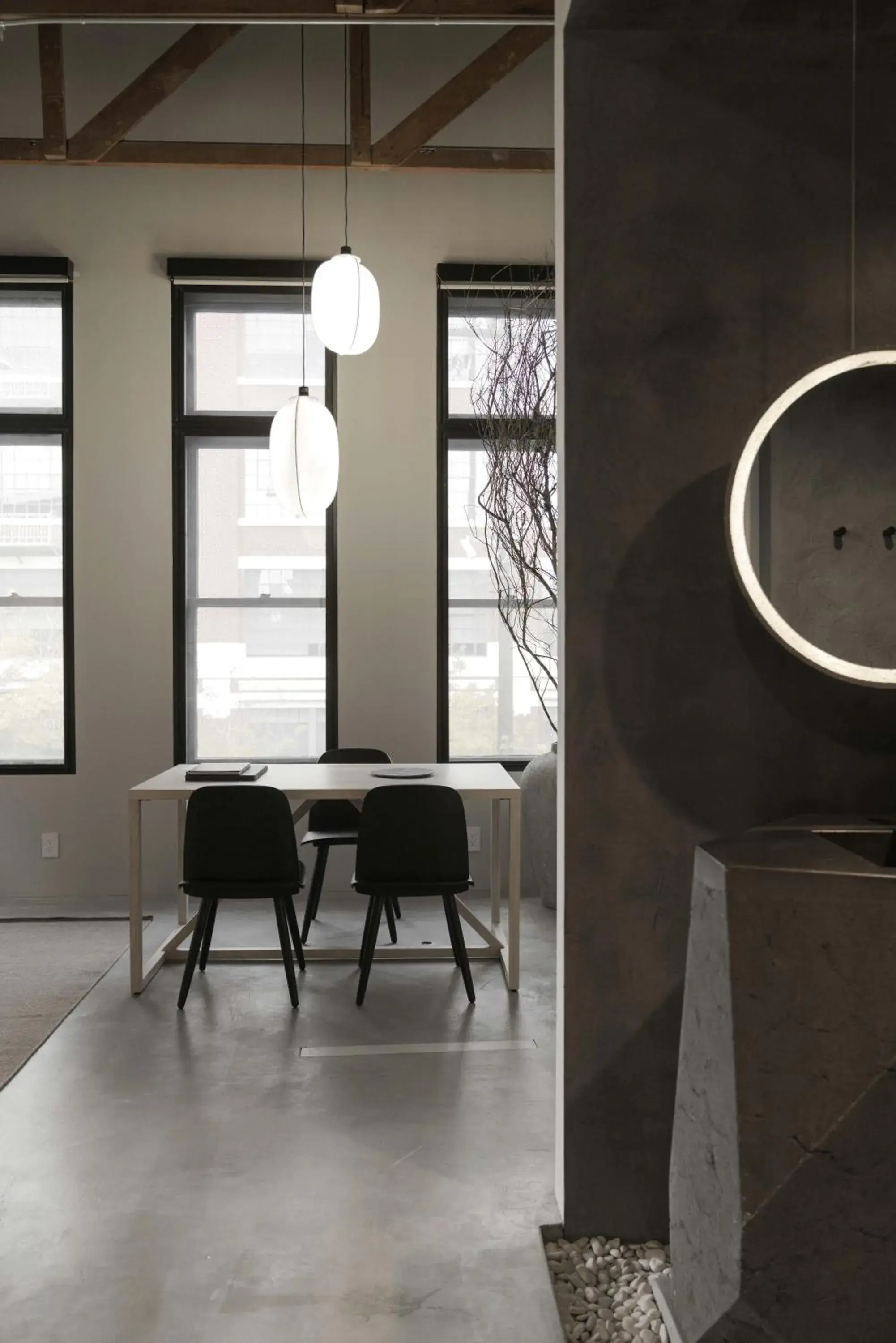 Living room in kodō hotel - Heart of LA Arts District Living room in kodō hotel - Heart of LA Arts District