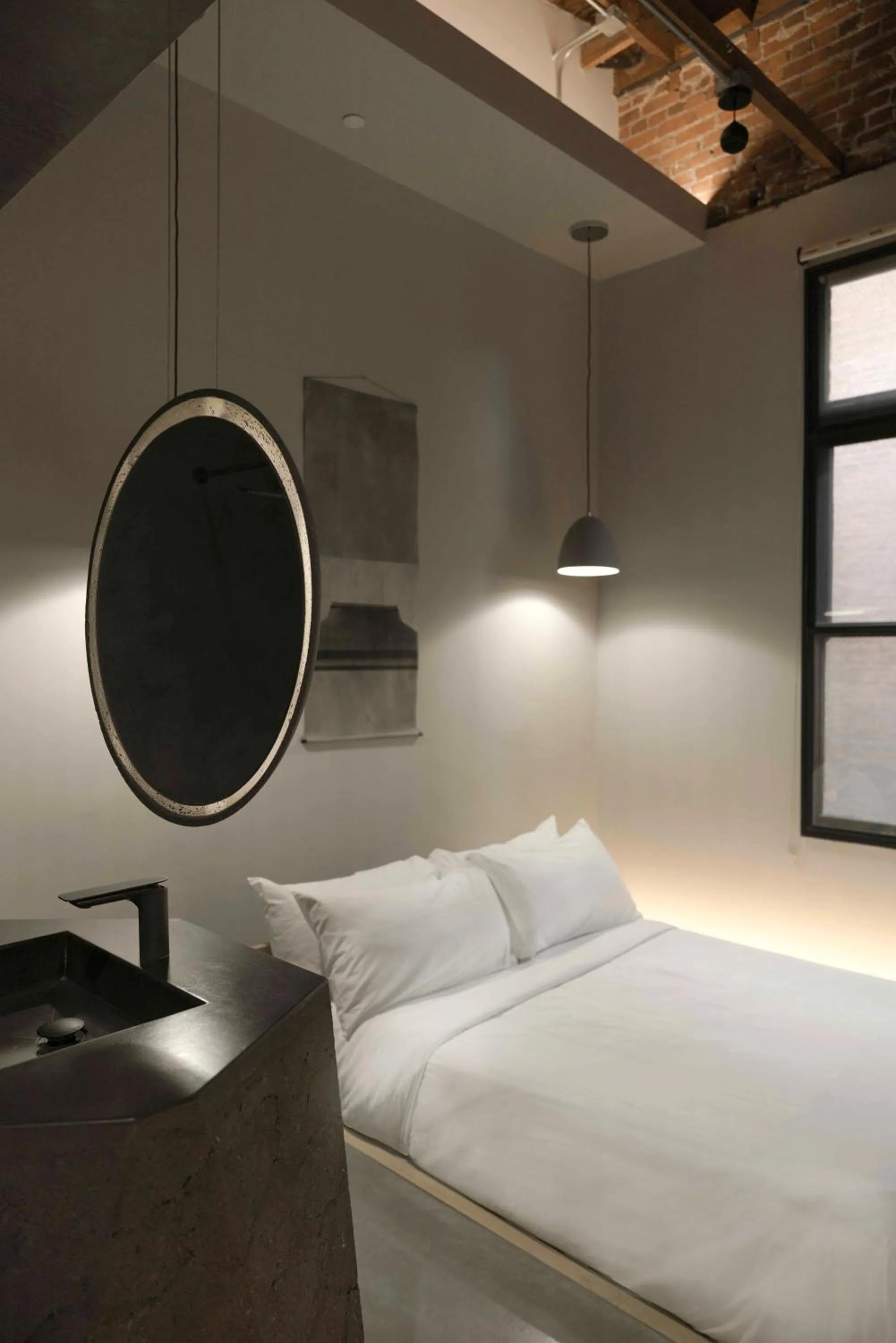 TV and multimedia, Bed in kodō hotel - Heart of LA Arts District