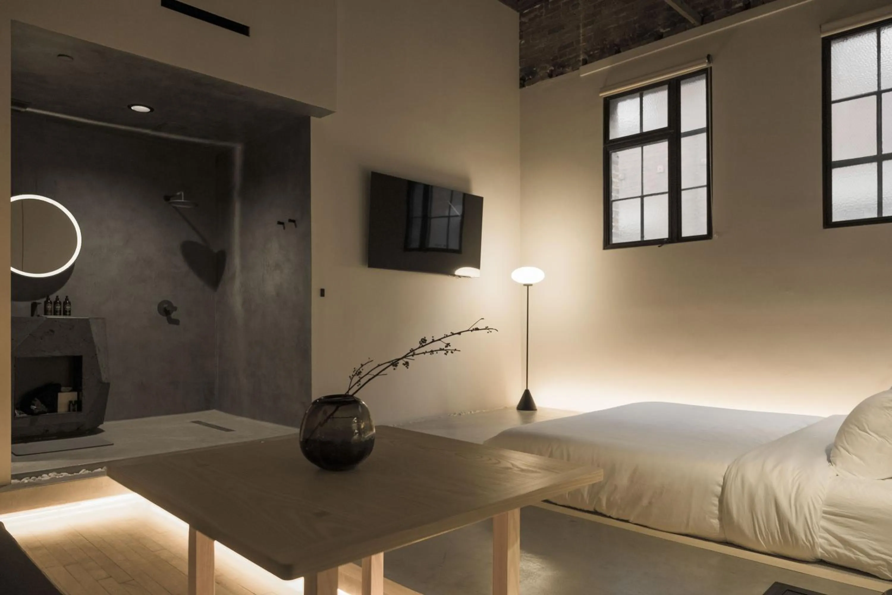 Photo of the whole room, Bed in kodō hotel - Heart of LA Arts District