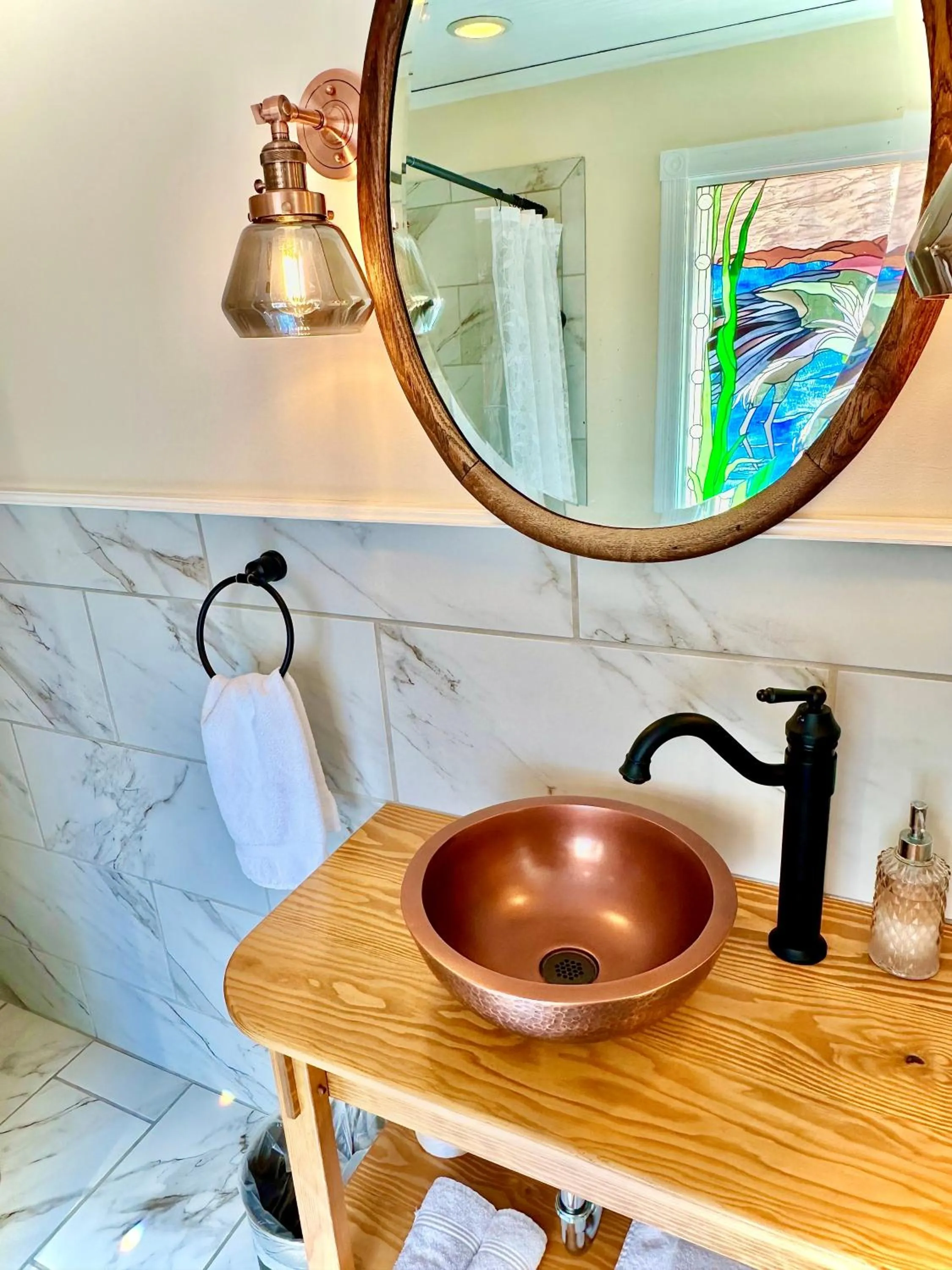 Bathroom in Orcas Hotel