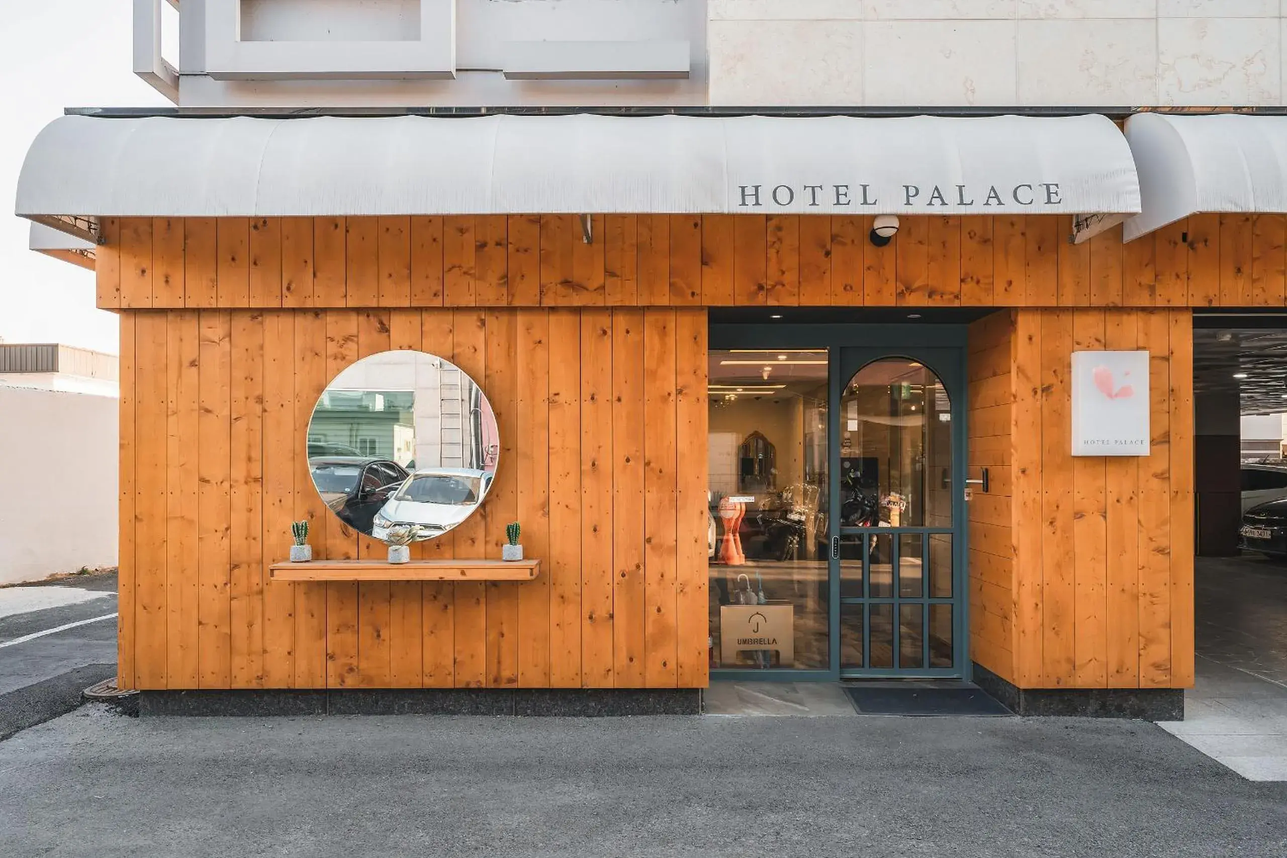 Property building in Hotel Palace Gyeongju Property building in Hotel Palace Gyeongju