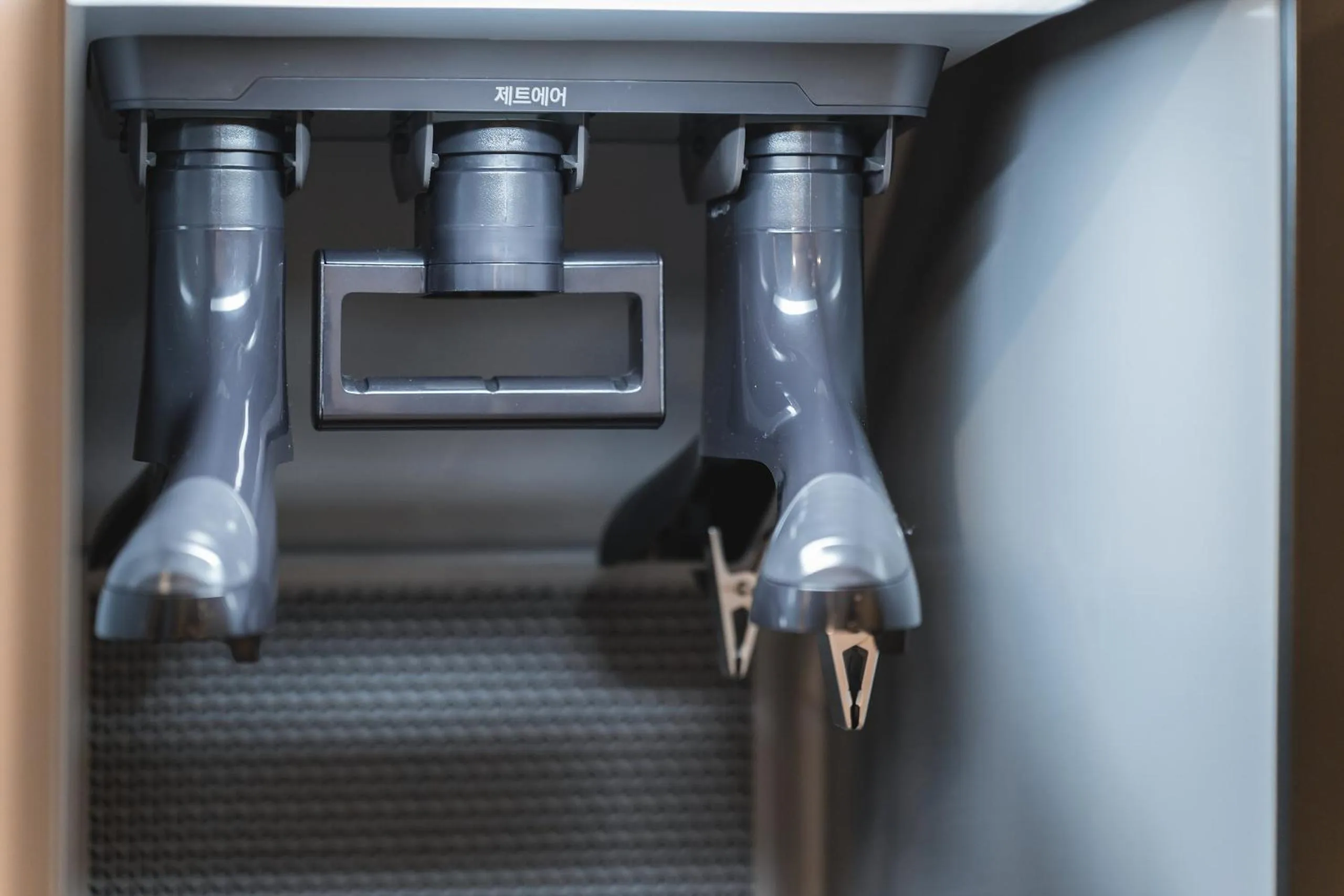 wardrobe in Hotel Palace Gyeongju