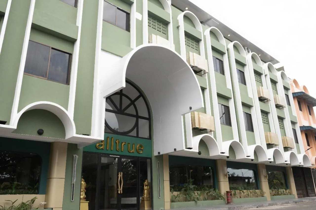 Property building in Alltrue Hotel Tanjungpinang Bintan