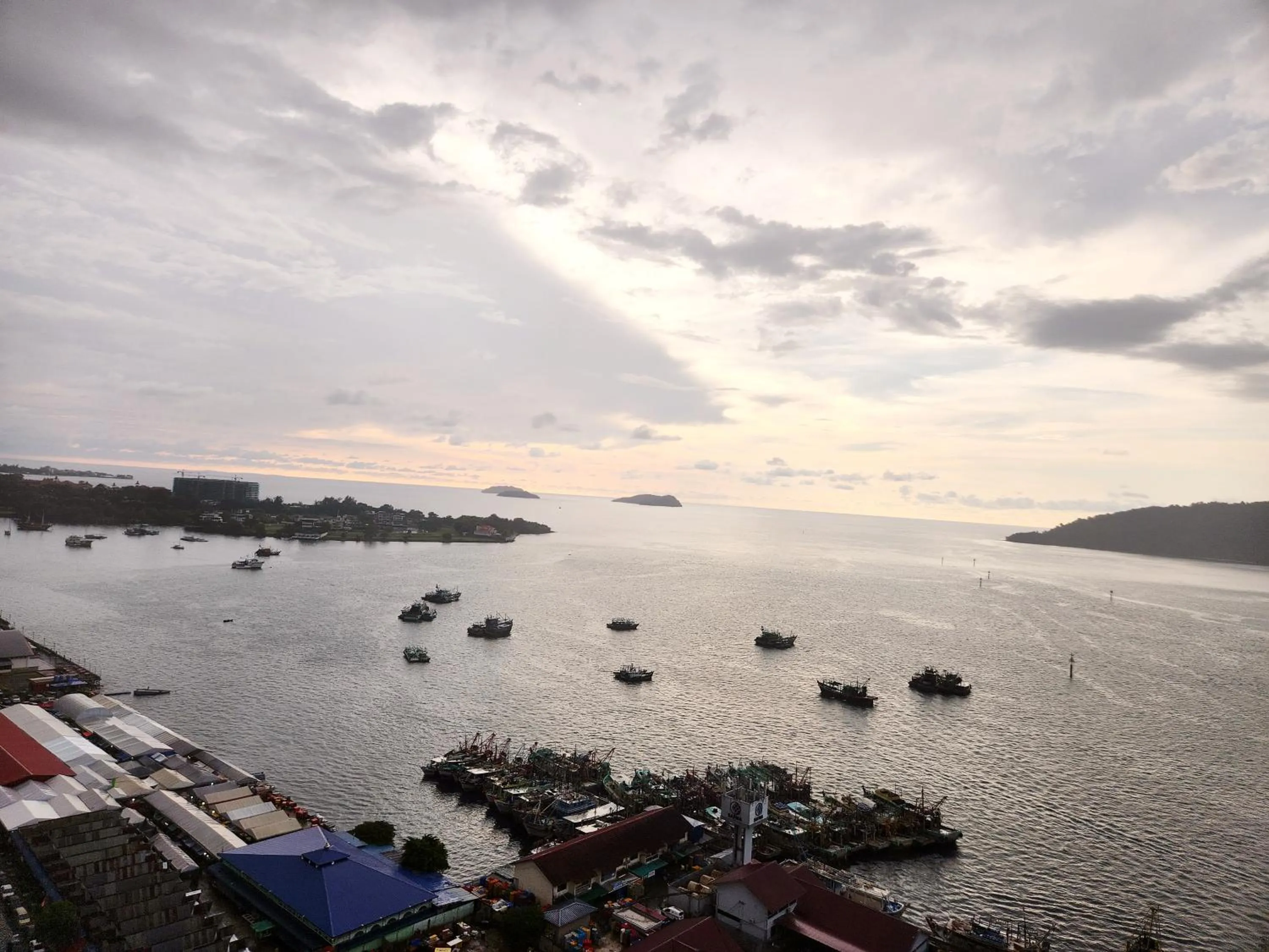 The Shore Kota Kinabalu City Centre by LW Suites