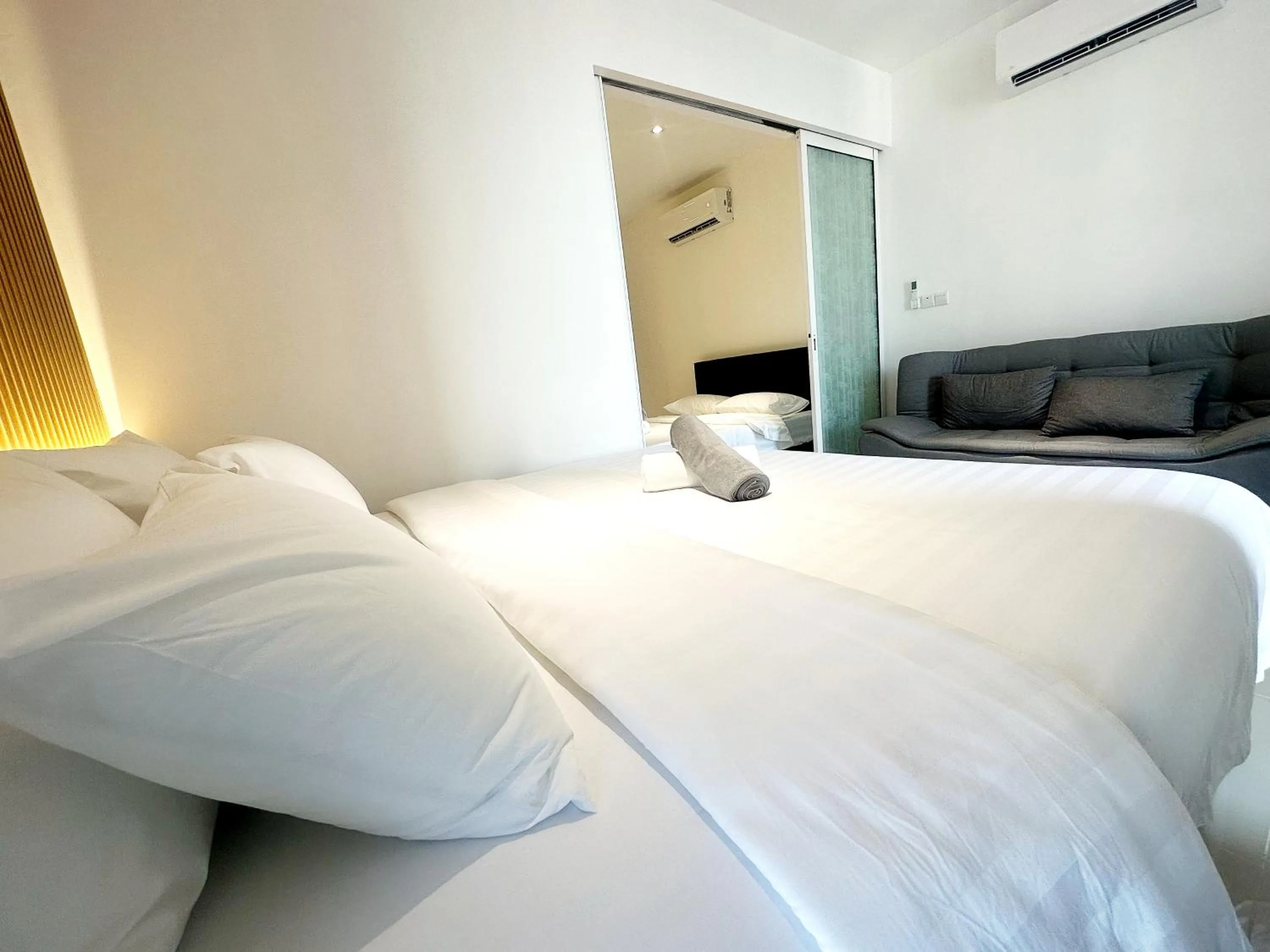 Bed in The Shore Kota Kinabalu City Centre by LW Suites