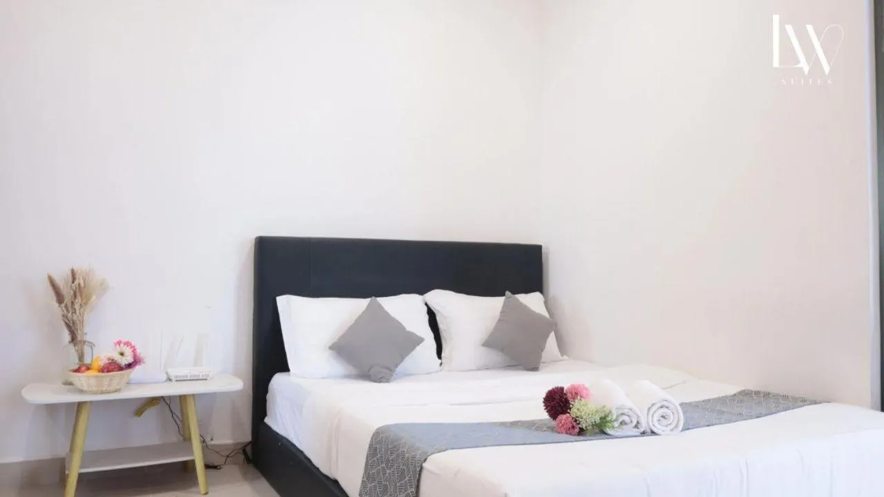 Bed in The Shore Kota Kinabalu City Centre by LW Suites