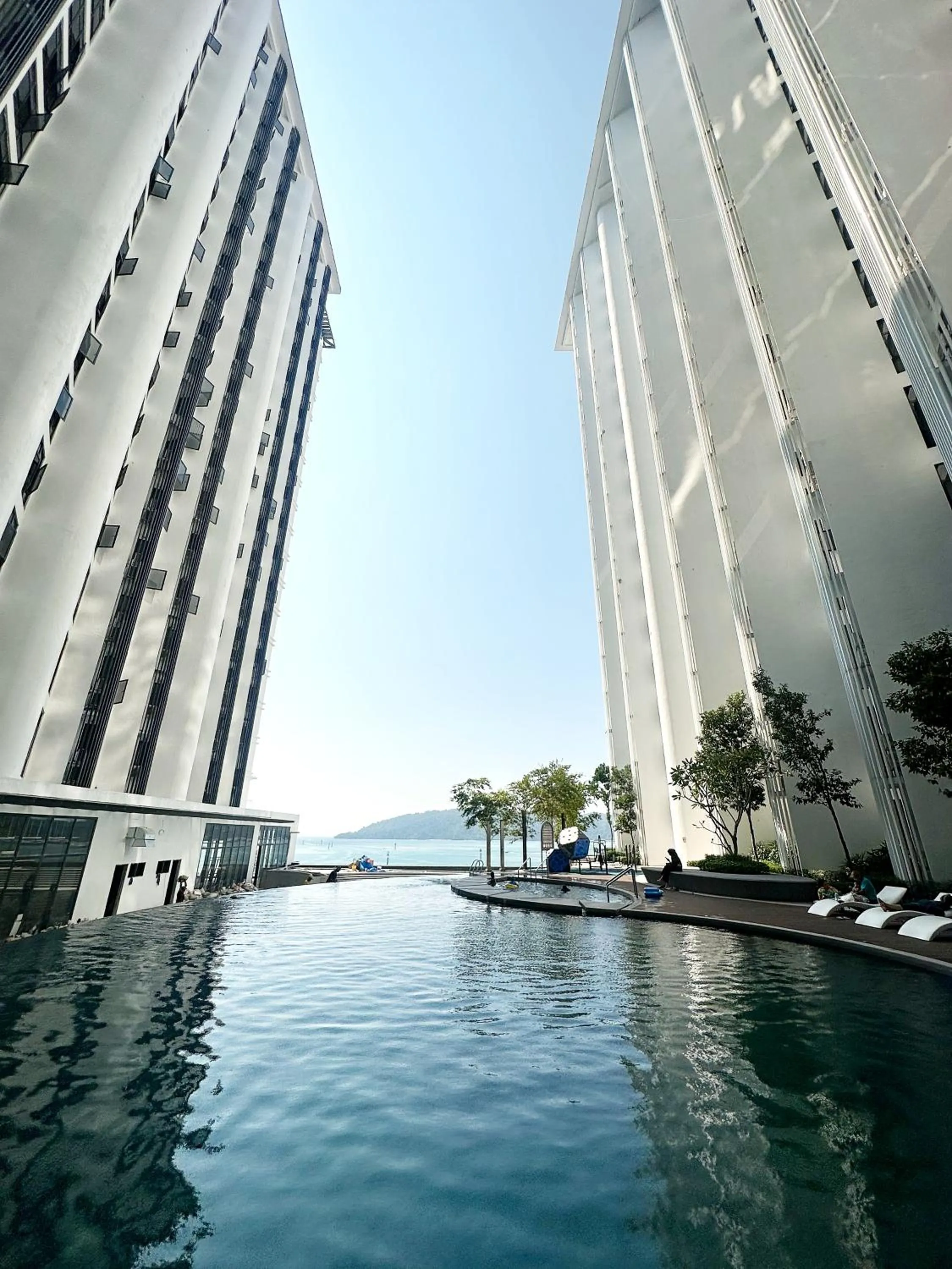 The Shore Kota Kinabalu City Centre By San's Suites