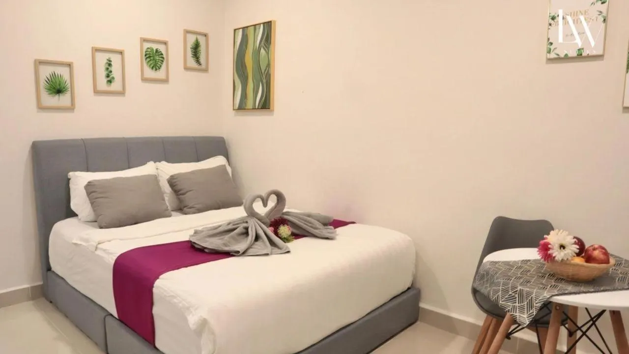 Bed in The Shore Kota Kinabalu City Centre by LW Suites