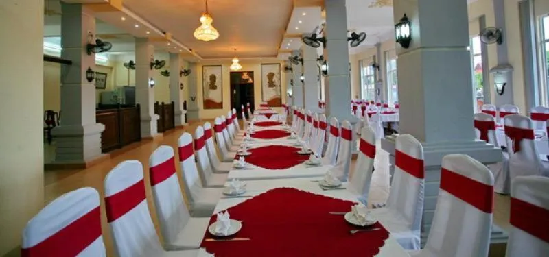 Restaurant/places to eat in Yen Nhi Hotel Ninh Binh